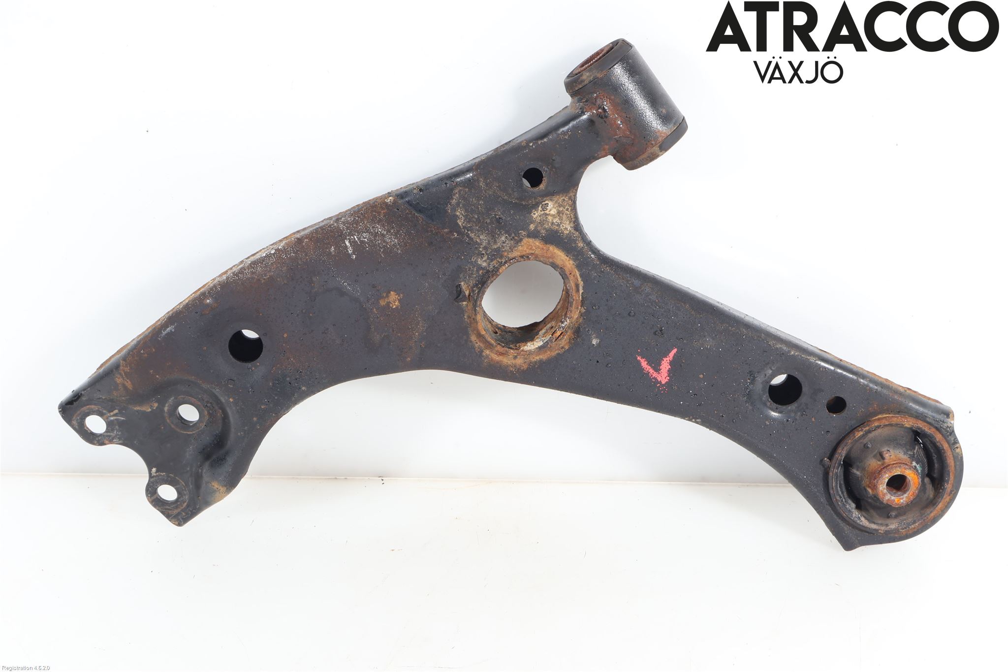Toyota AVENSIS 09-15 Bærearm Foran Venstre Nedre