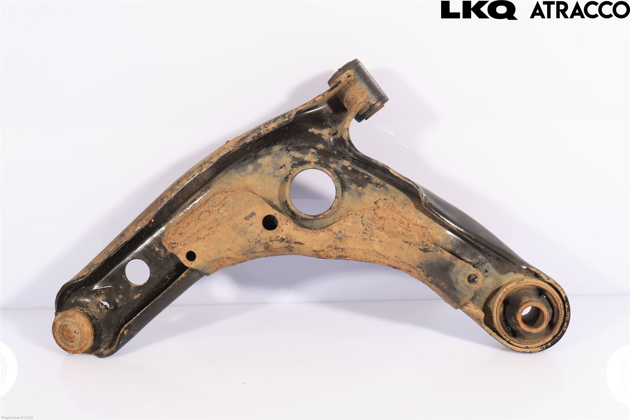 Toyota YARIS XP130 12-14 Bærearm Foran Høyre Nedre