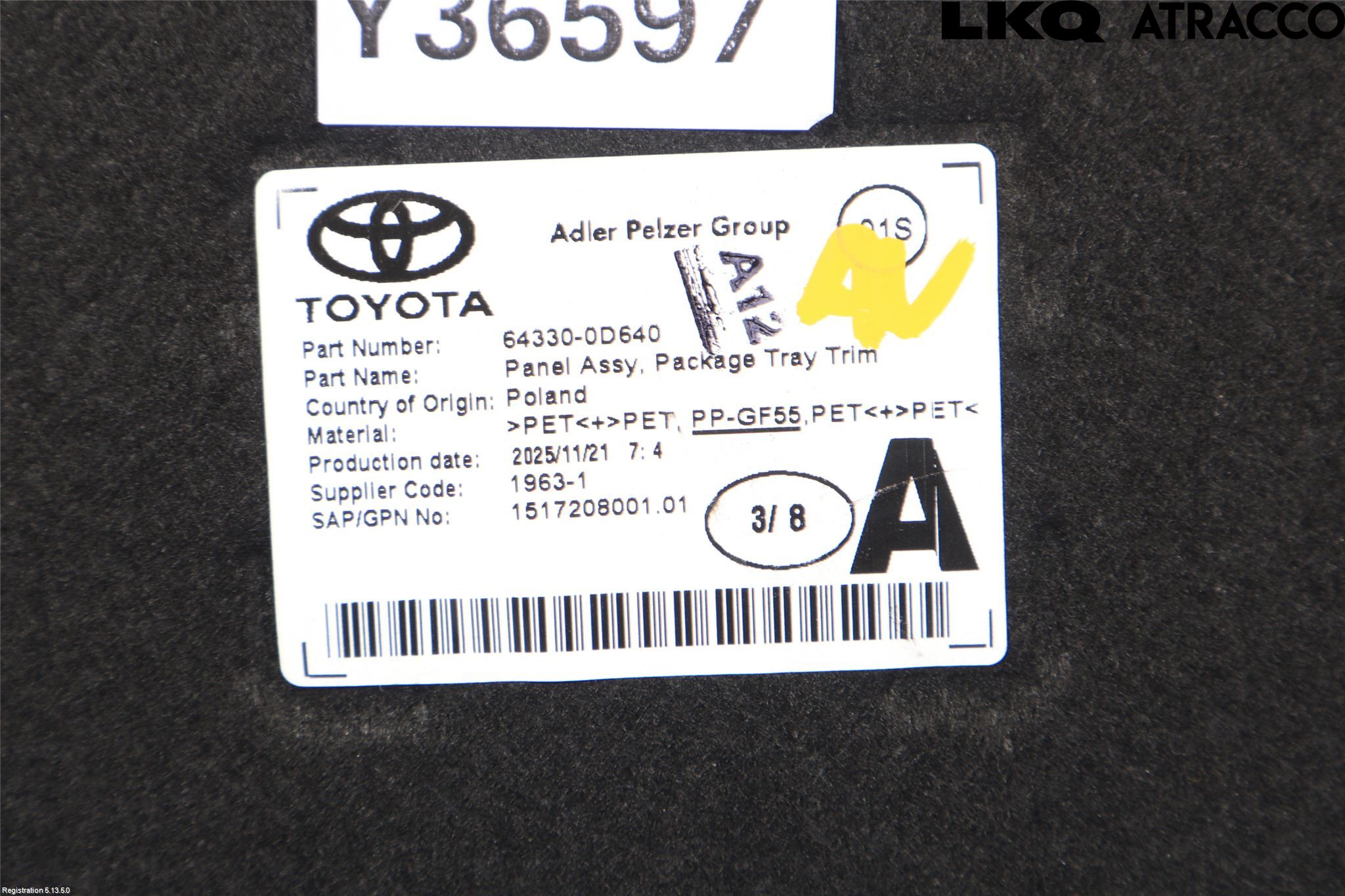 Toyota YARIS XP21 20- Innr Hattehylle