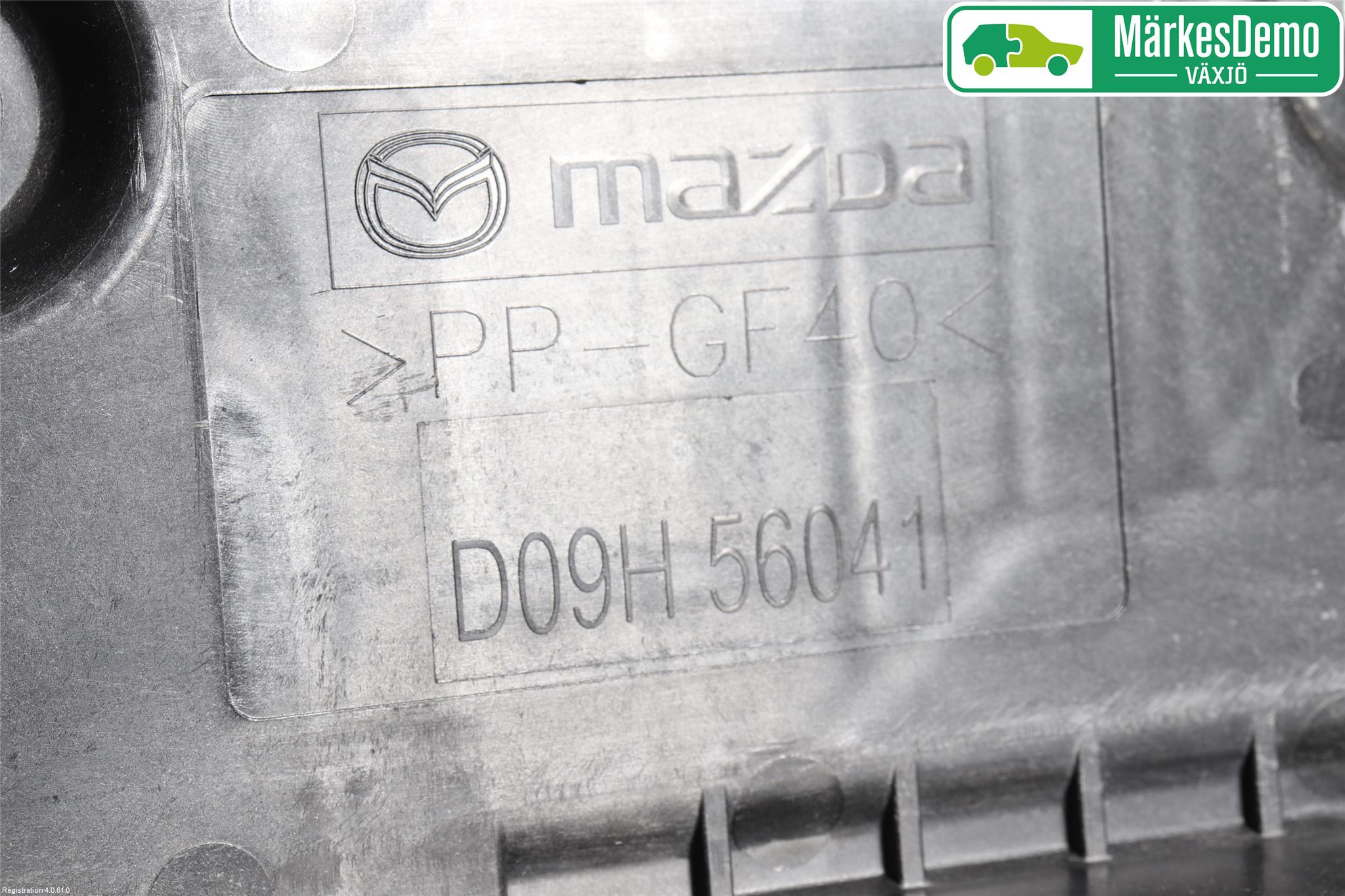 Mazda CX-3 Batterikasse - Feste - Holder
