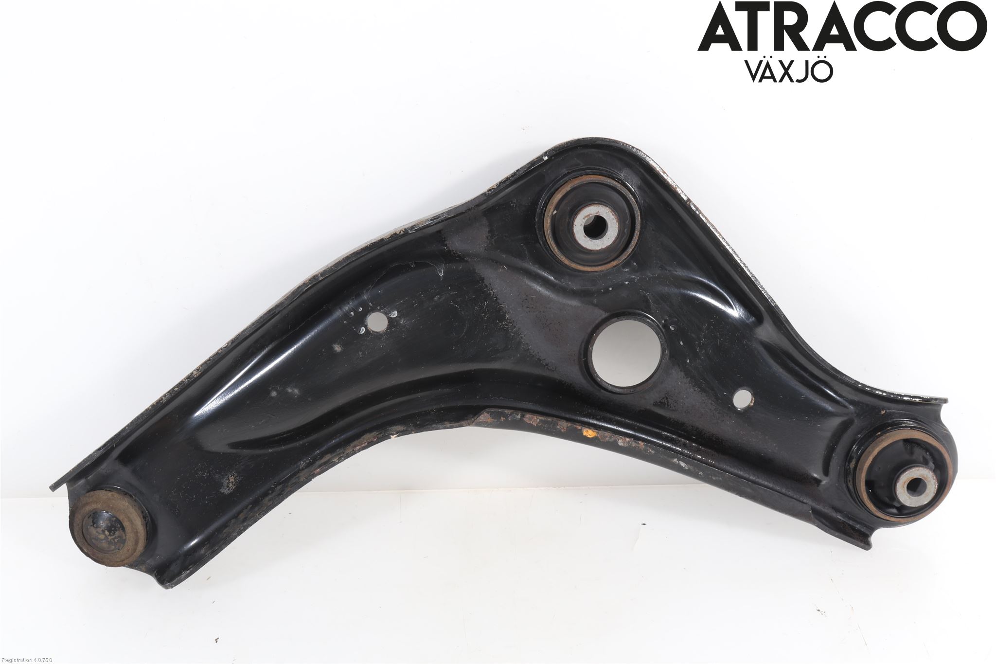 Nissan QASHQAI 14-17 Bærearm Foran Høyre Nedre
