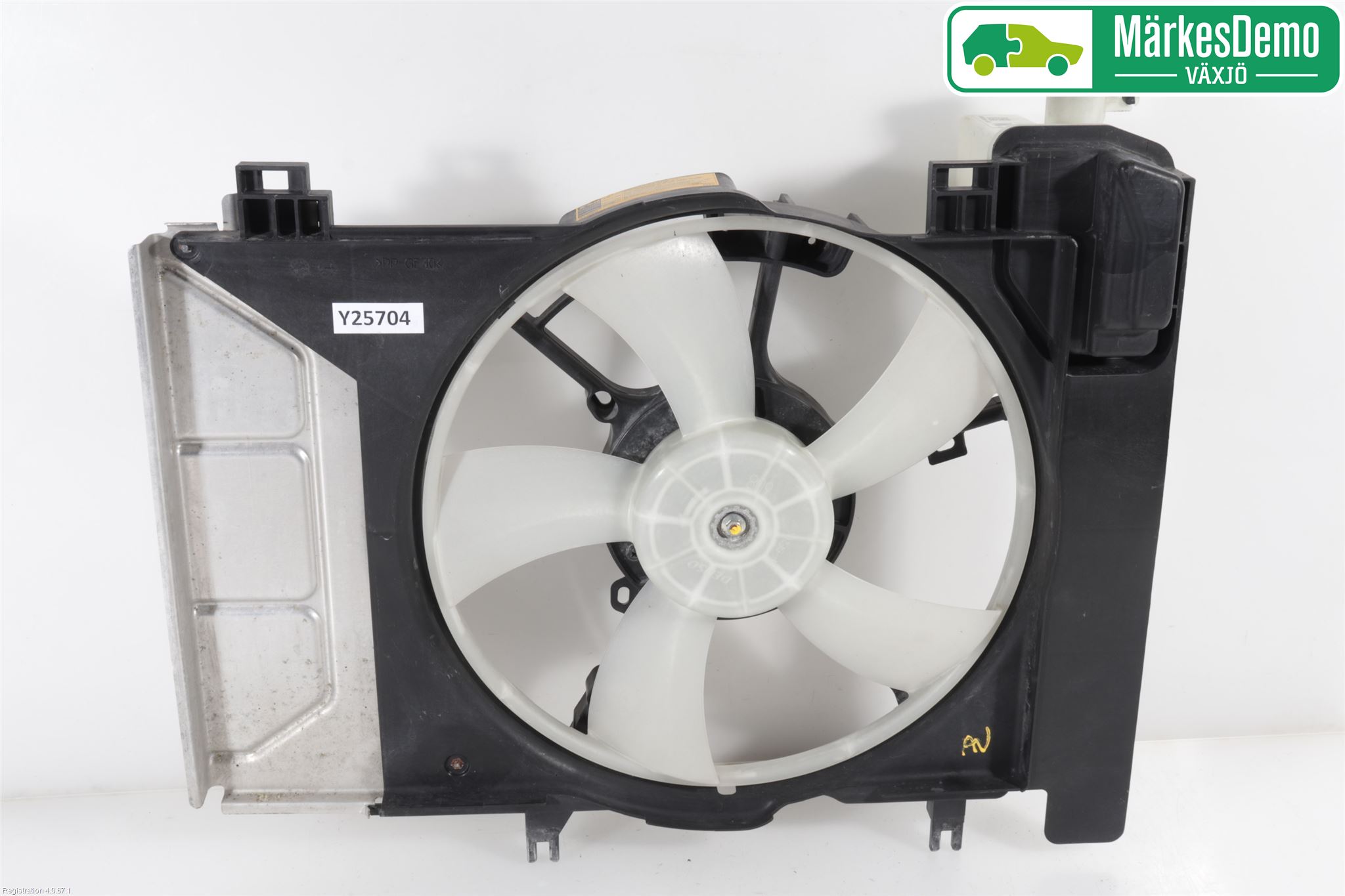 Toyota YARIS XP130 12-14 Kjølevifte-Radiator Hus-Kåpe