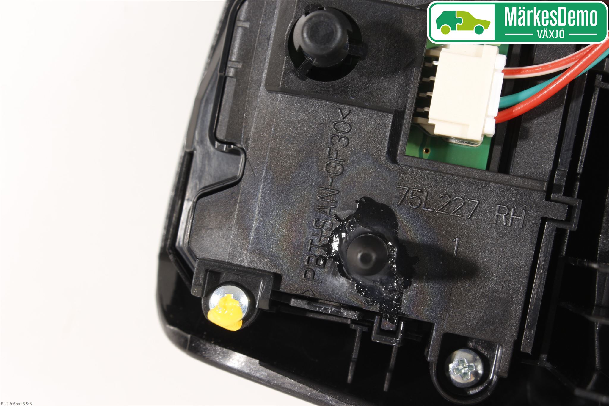 Toyota YARIS XP130 15-20 Bryter Ratt Radio-Stereo