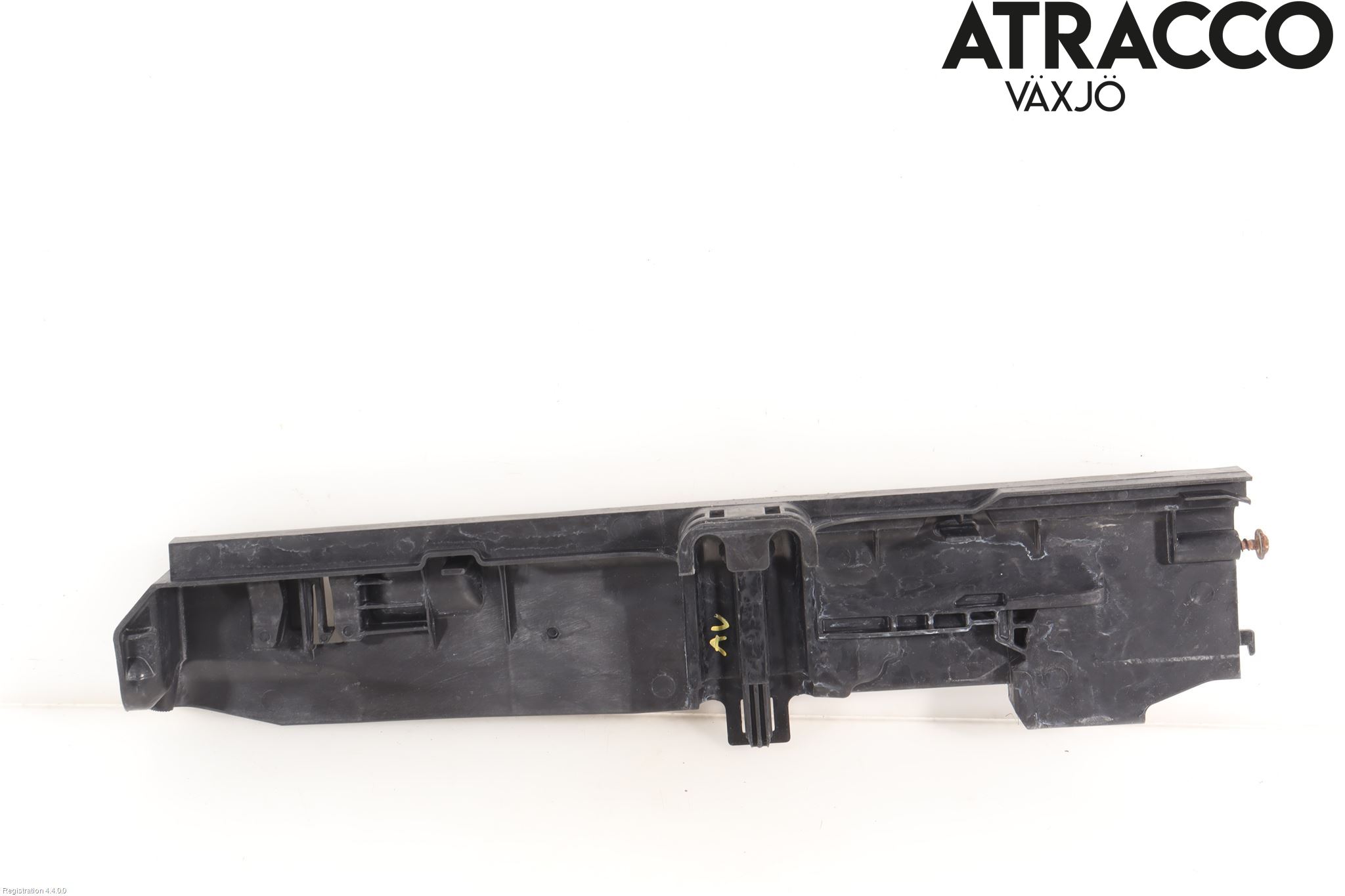 BMW 1 E87/81 5D/3D 03-11 Radiator Feste - Ramme - Bjelk