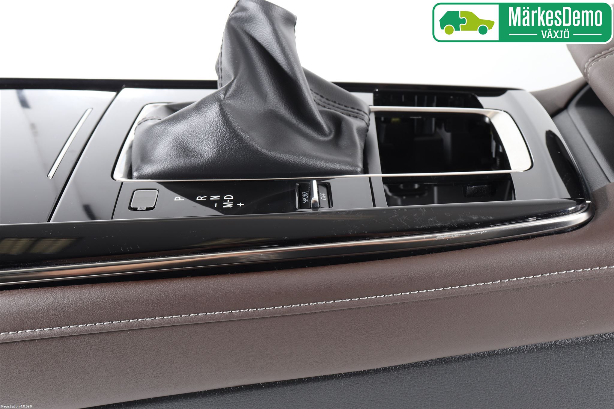 Mazda CX-30 20- Instrumentkonsoll Gulv