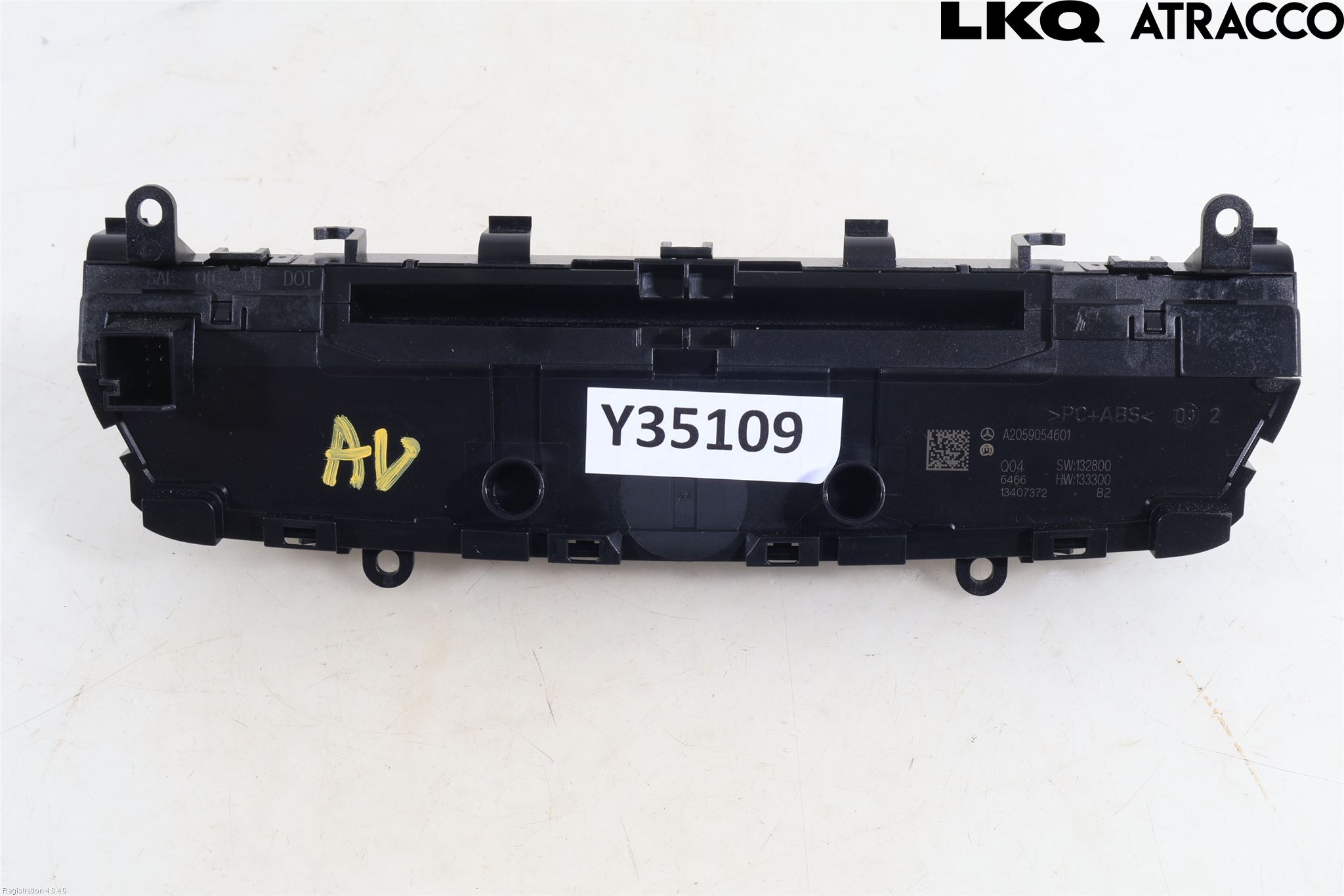 Mercedes-Benz MB C-KLASS (W205) 14-21 Stereo Radio Med Cd
