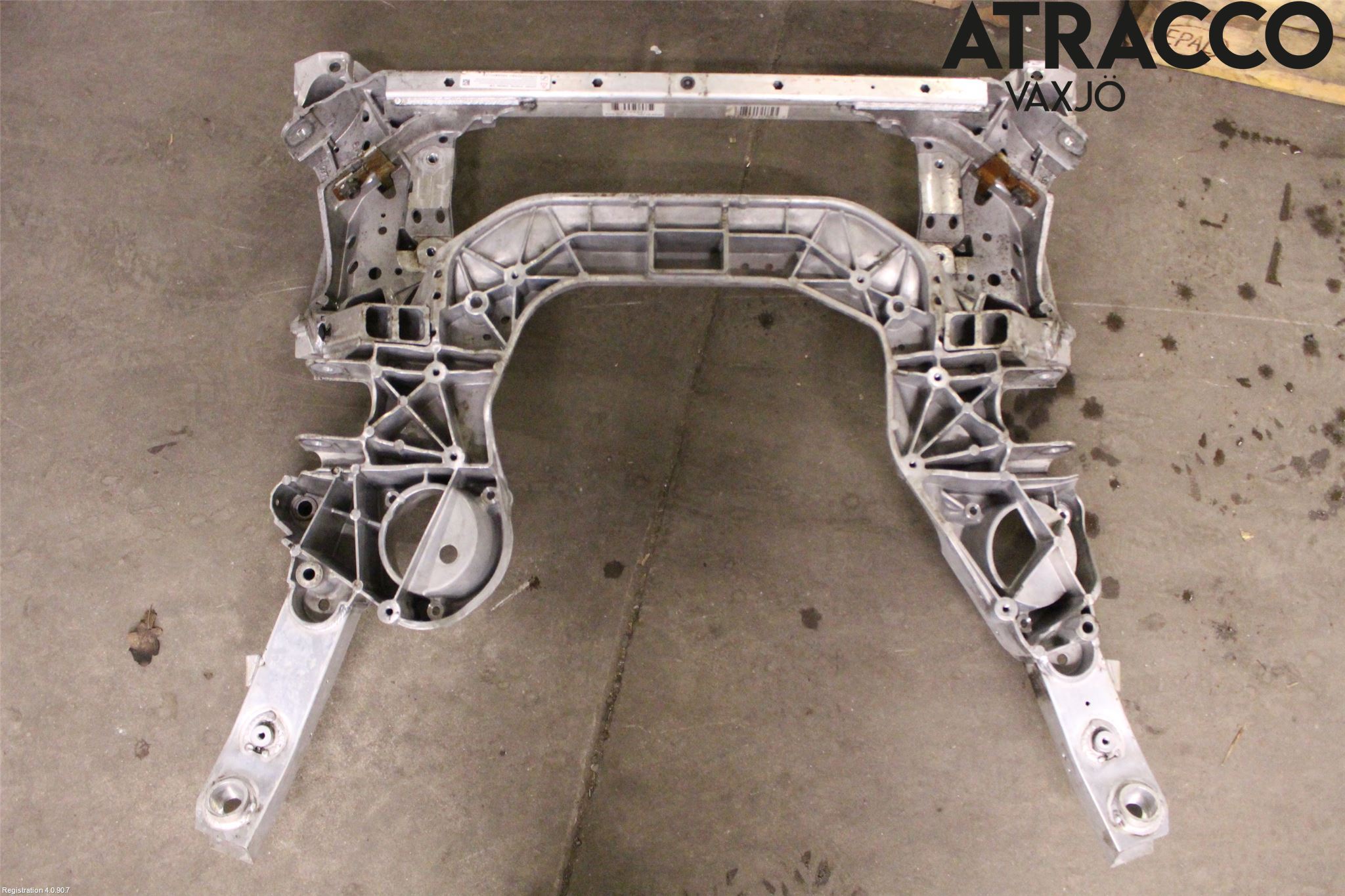 BMW 5 F10/F11/F18 09-17 Forstillingsbjelke(Tvergående)