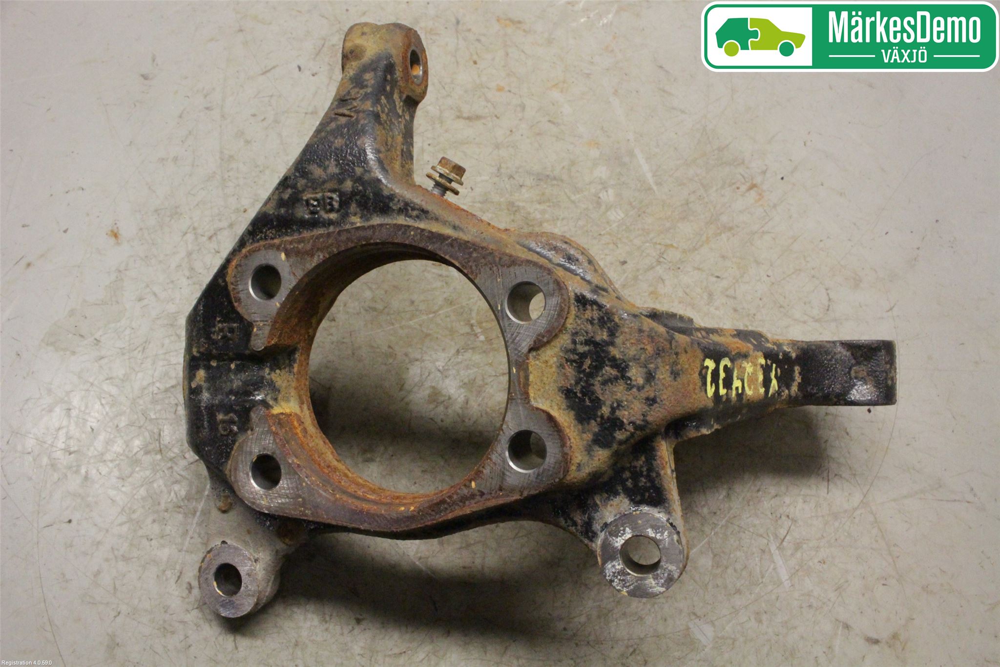 Toyota RAV4 13-18 Spindel Hf