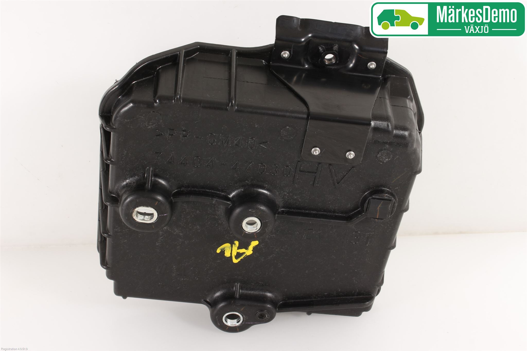 Toyota C-HR 16-23 Batterikasse - Feste - Holder