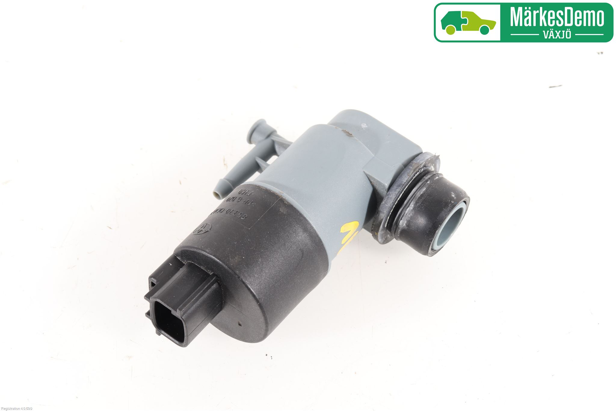 Toyota YARIS XP130 15-20 Spylerpumpe Frontrute