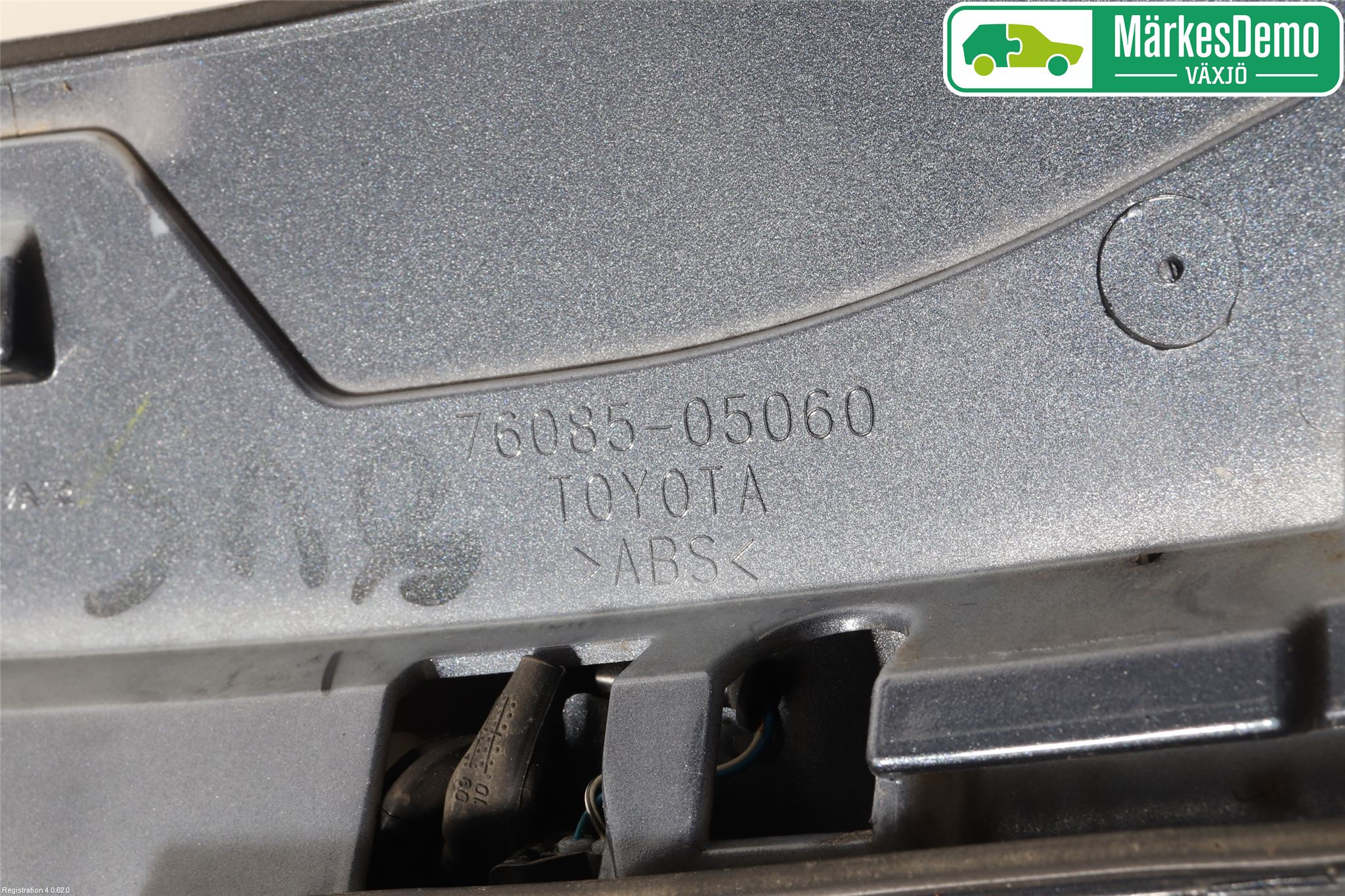 Toyota AVENSIS 09-15 Spoiler Bakluke