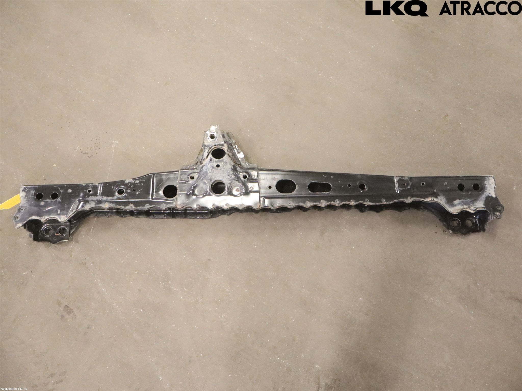 Toyota AURIS 13-19 Motorbjelke (Langs Gående )