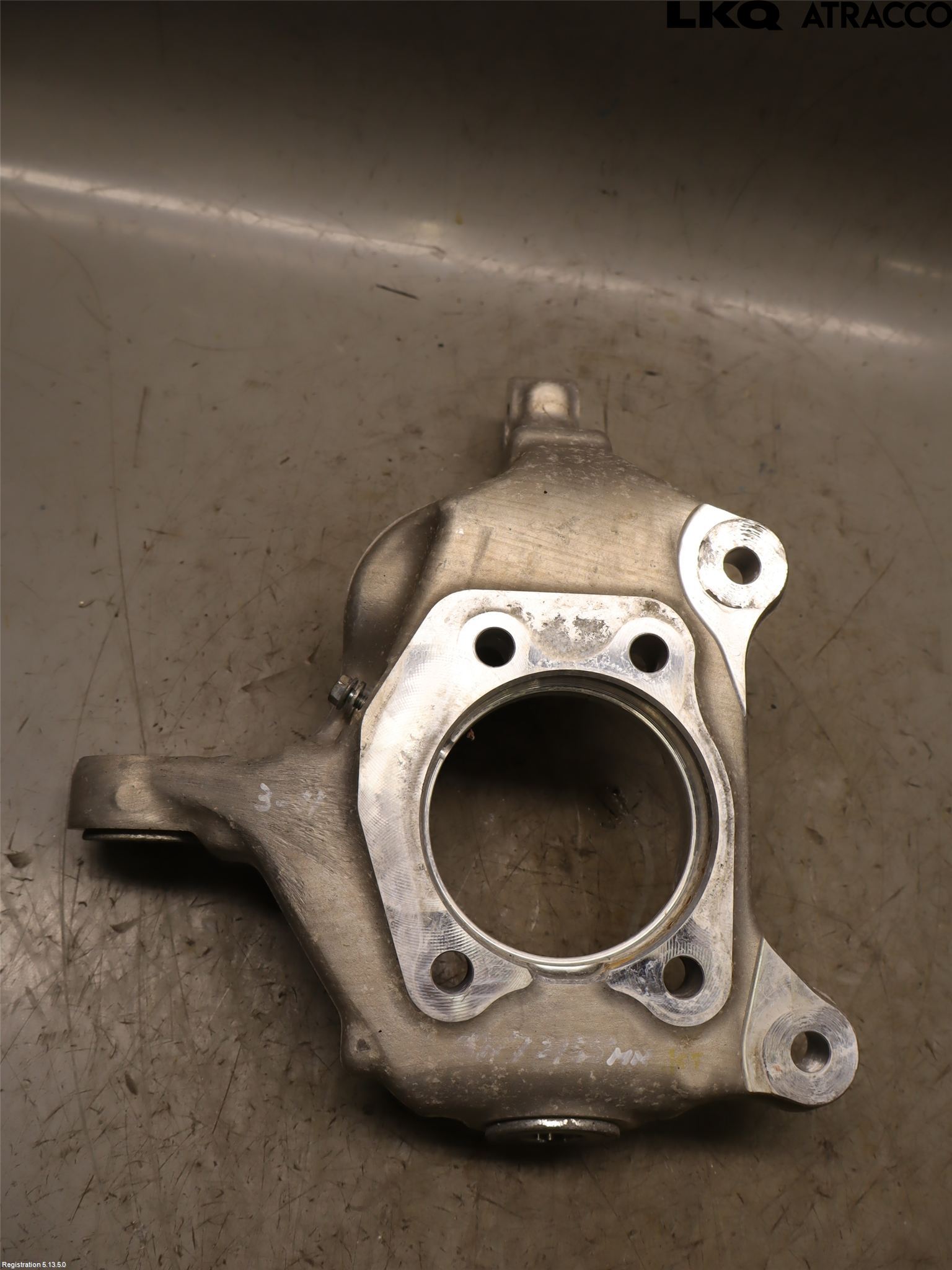Lexus RZ 23- Spindel Hf