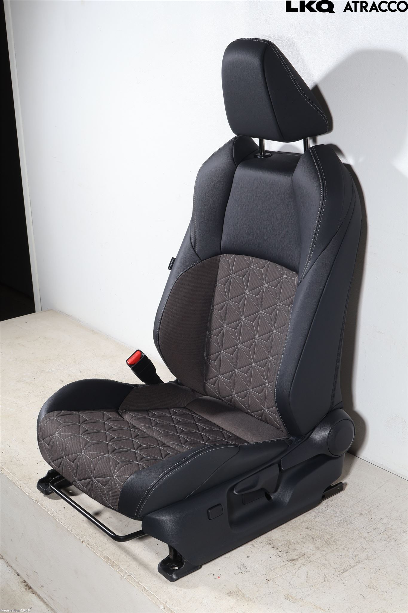 Toyota YARIS CROSS XP21 21- Innr Sete Foran Venstre