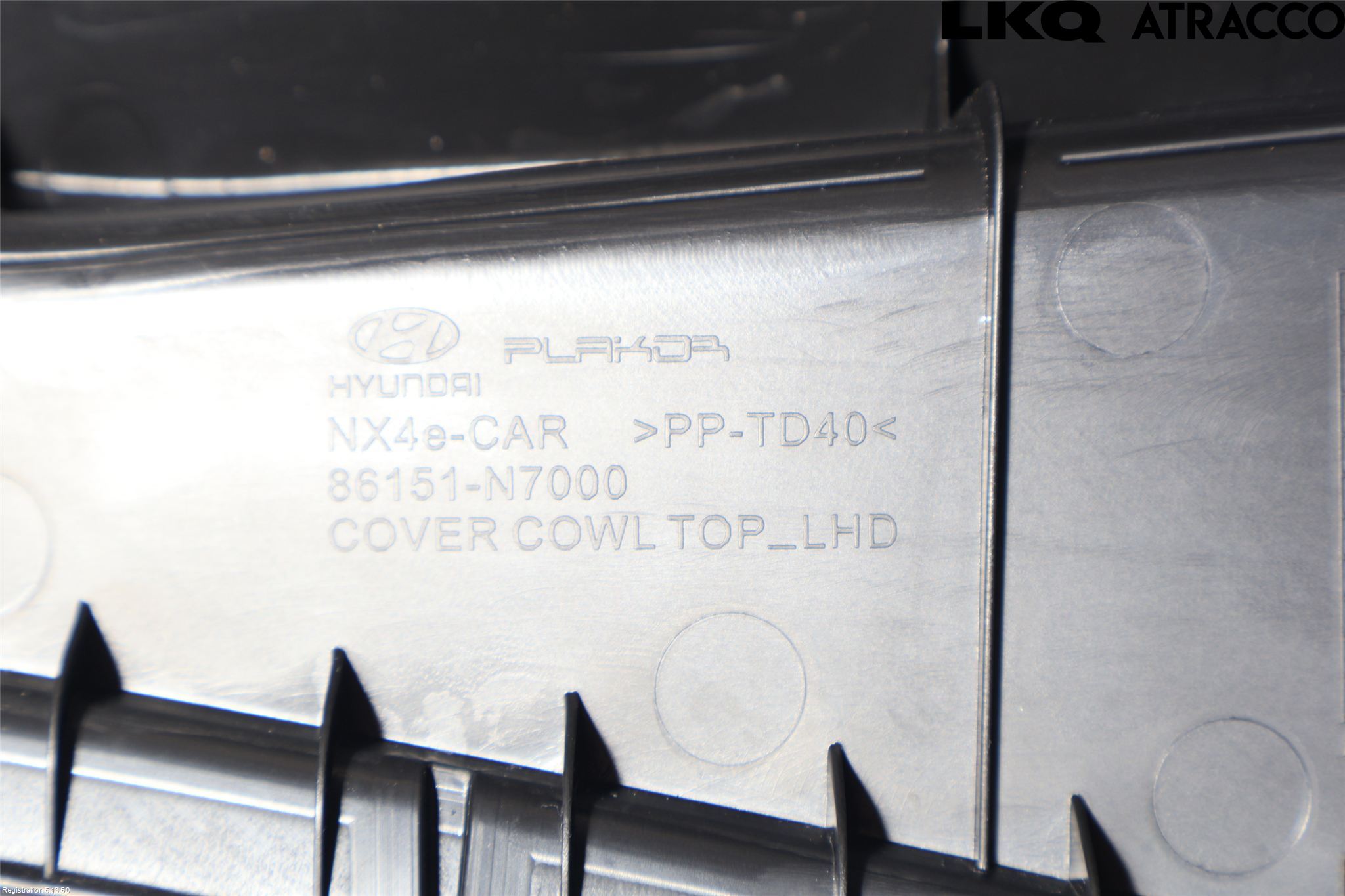 Hyundai TUCSON 05- Visker Deksel-Grill-Under Frr