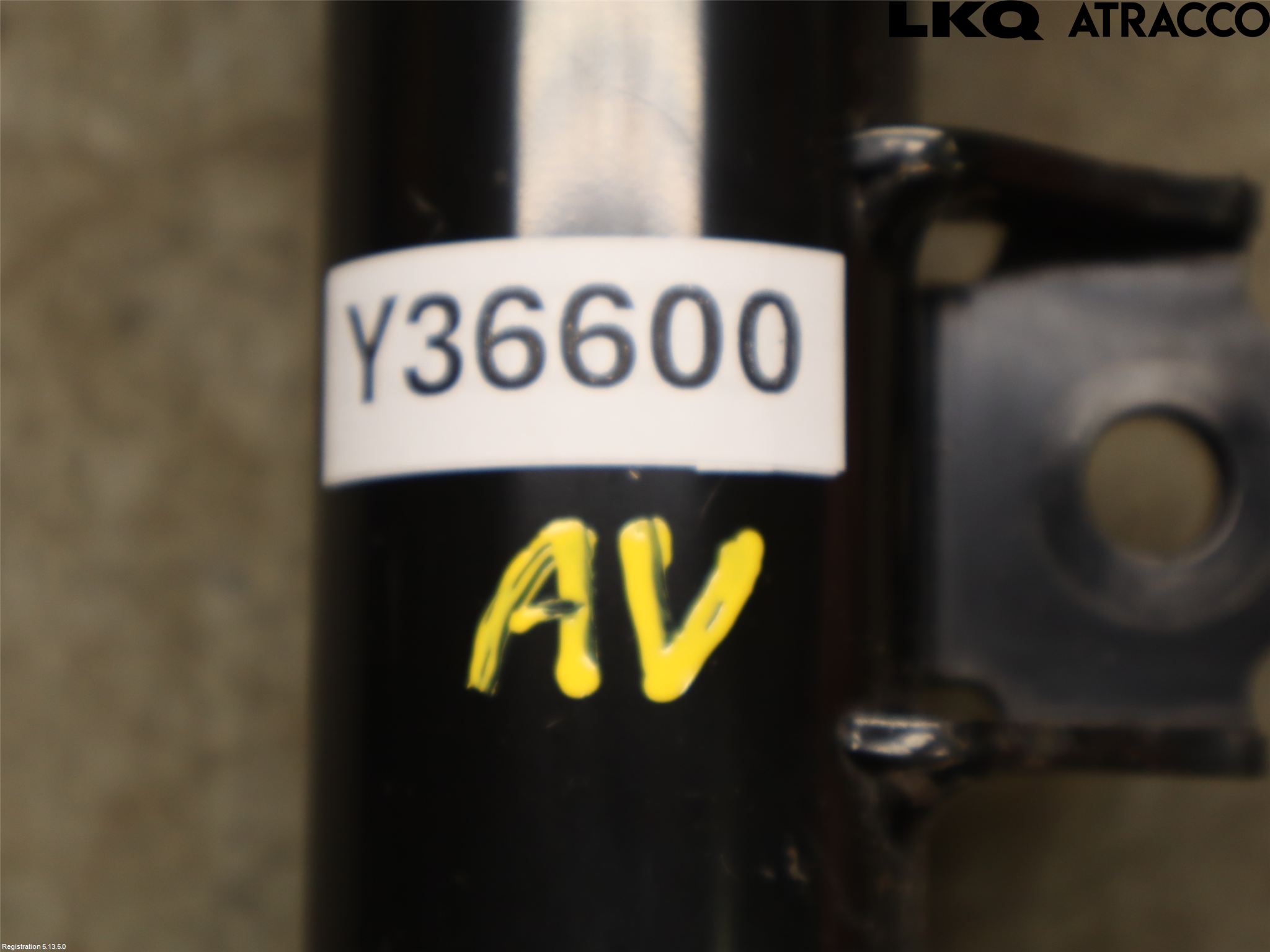 Toyota COROLLA CROSS XG10 22- Fjærbein Foran Høyre