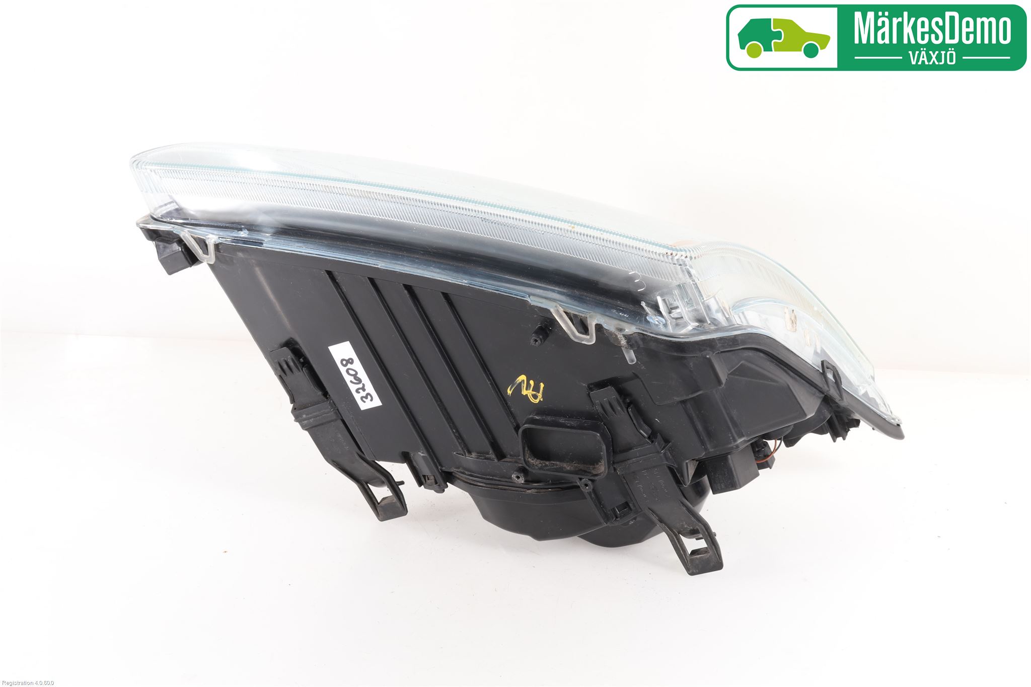 Ford FOCUS     04-07 Frontlykt Venstre