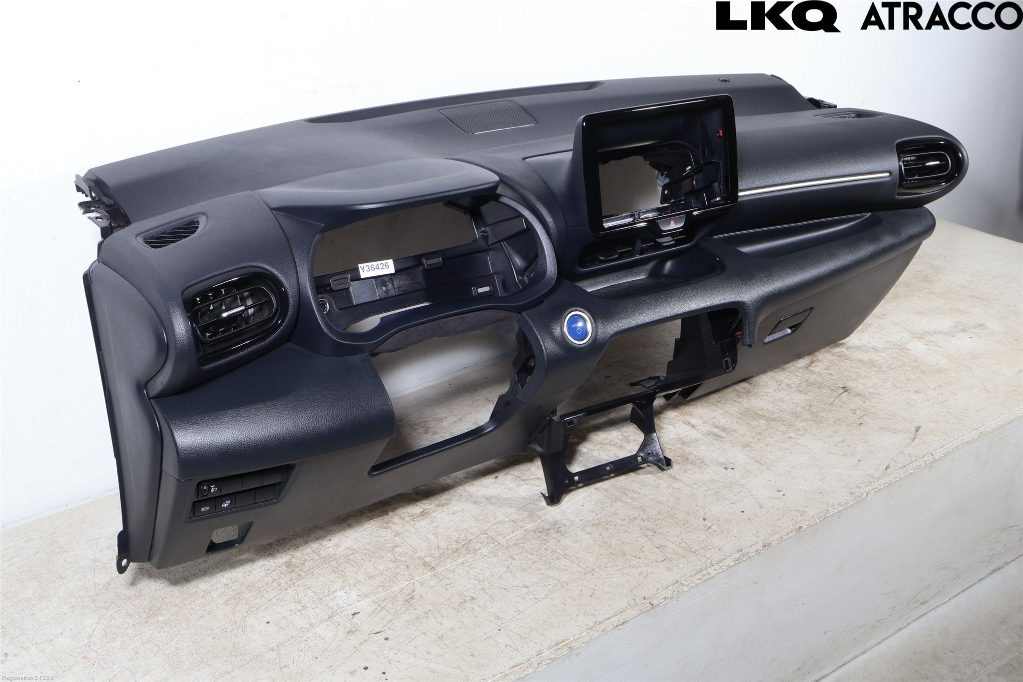 Toyota YARIS XP21 20- Dashbord