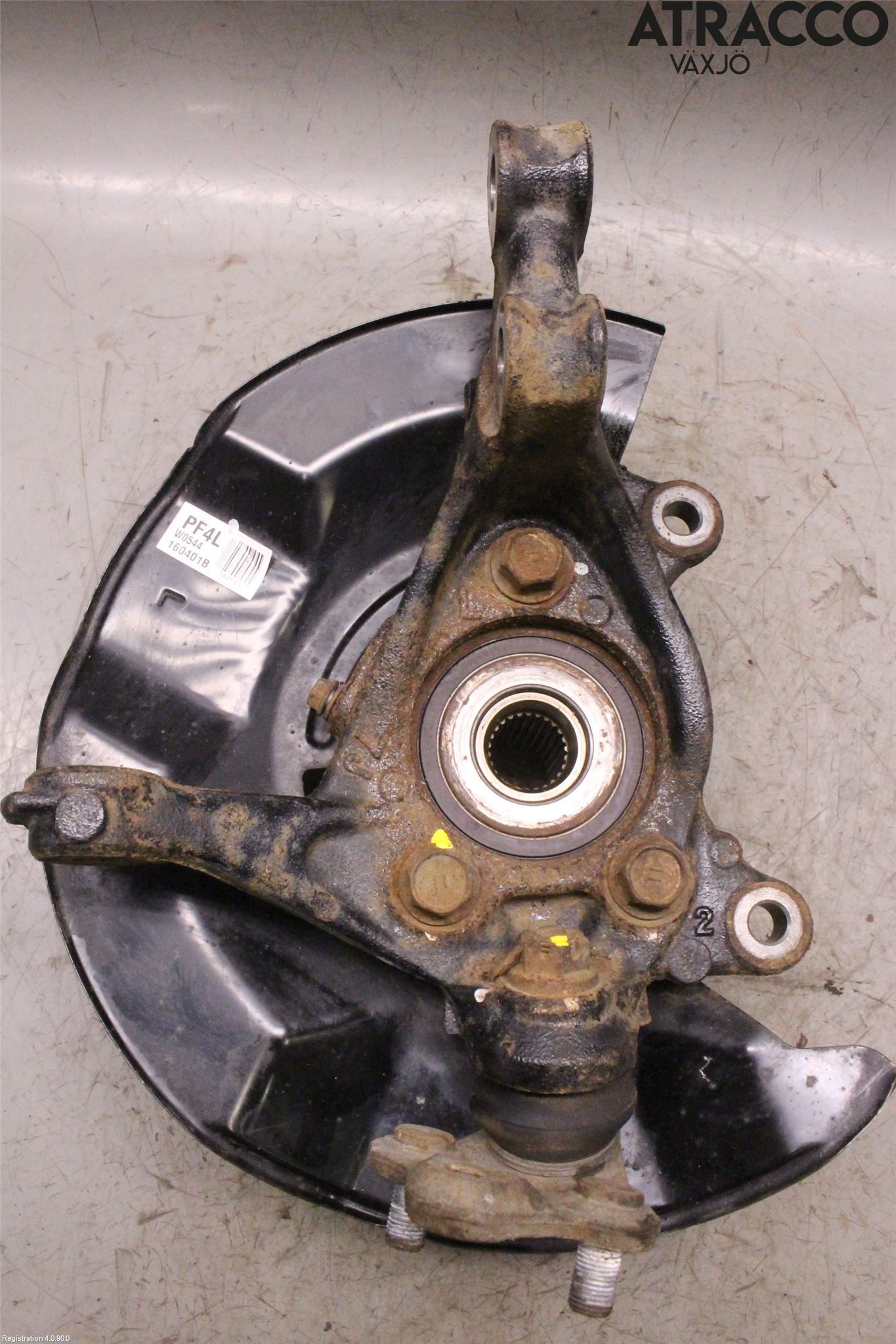 Toyota PRIUS (ZVW50) 16-21 Spindel Vf
