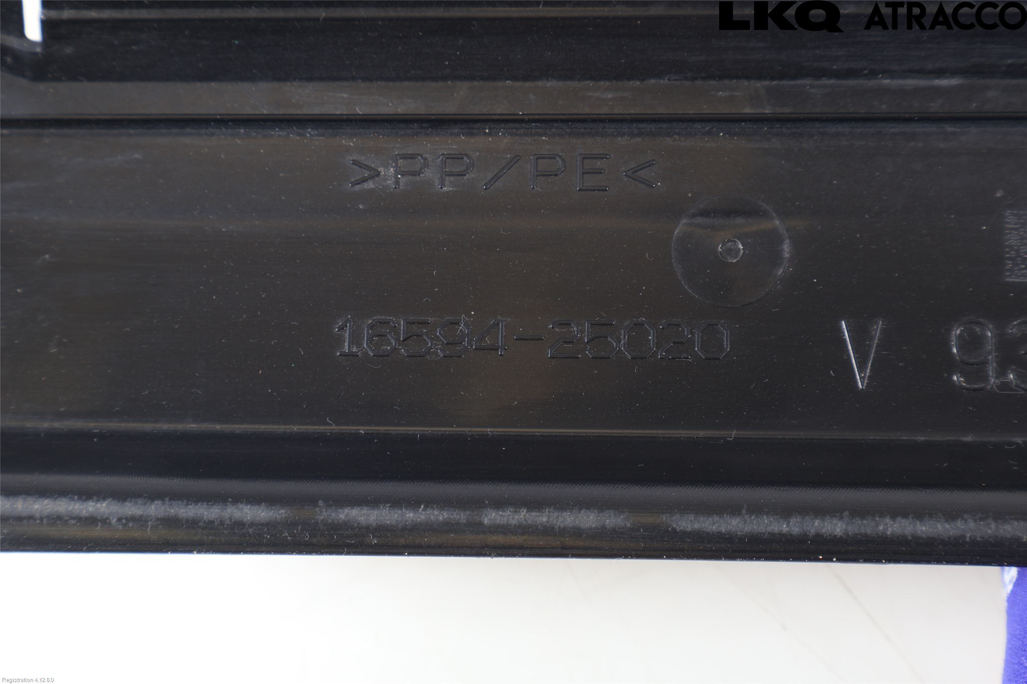 Toyota RAV4 19- Luftstyring Front