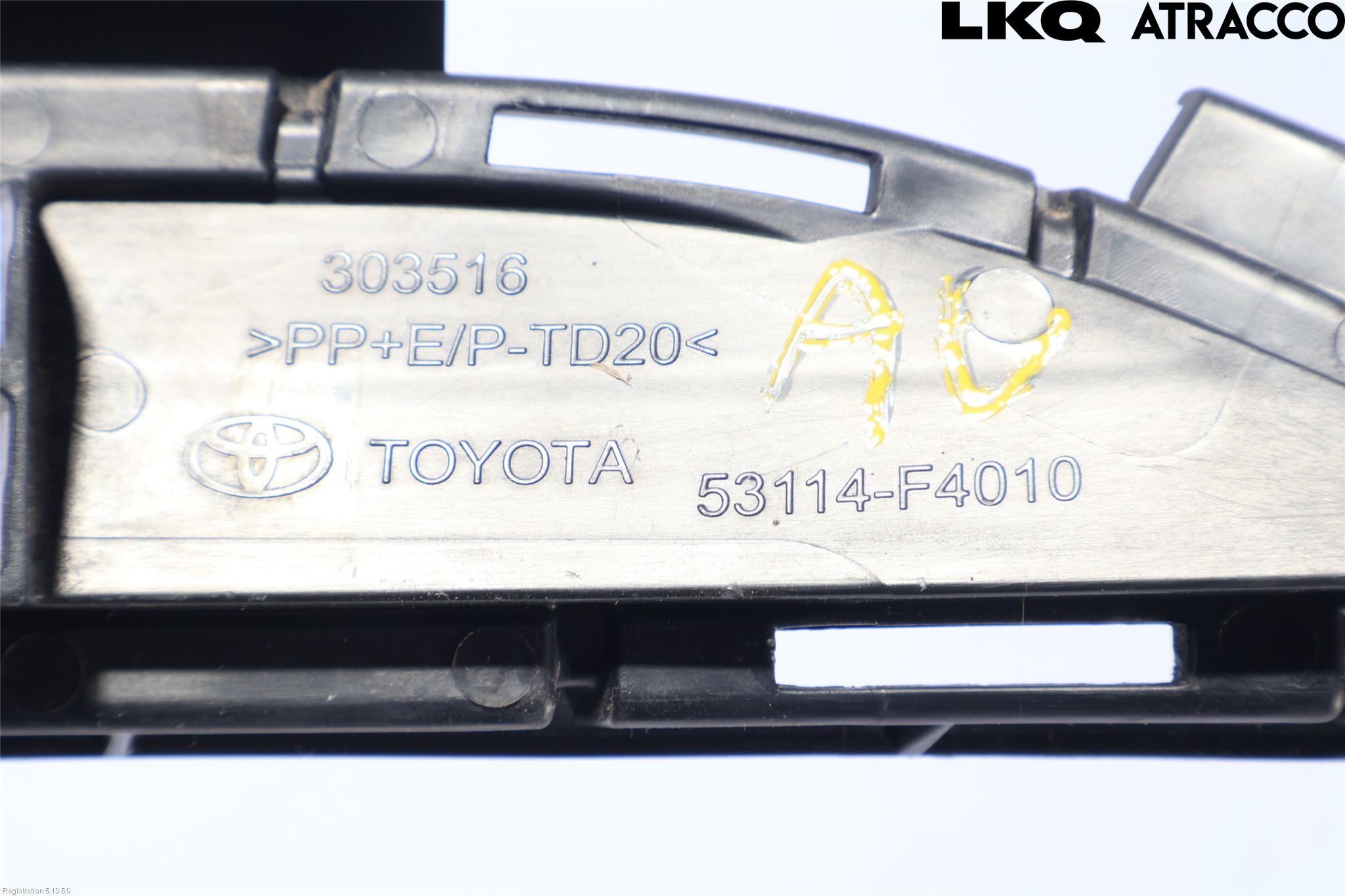 Toyota C-HR 16-23 Grilldel Midt