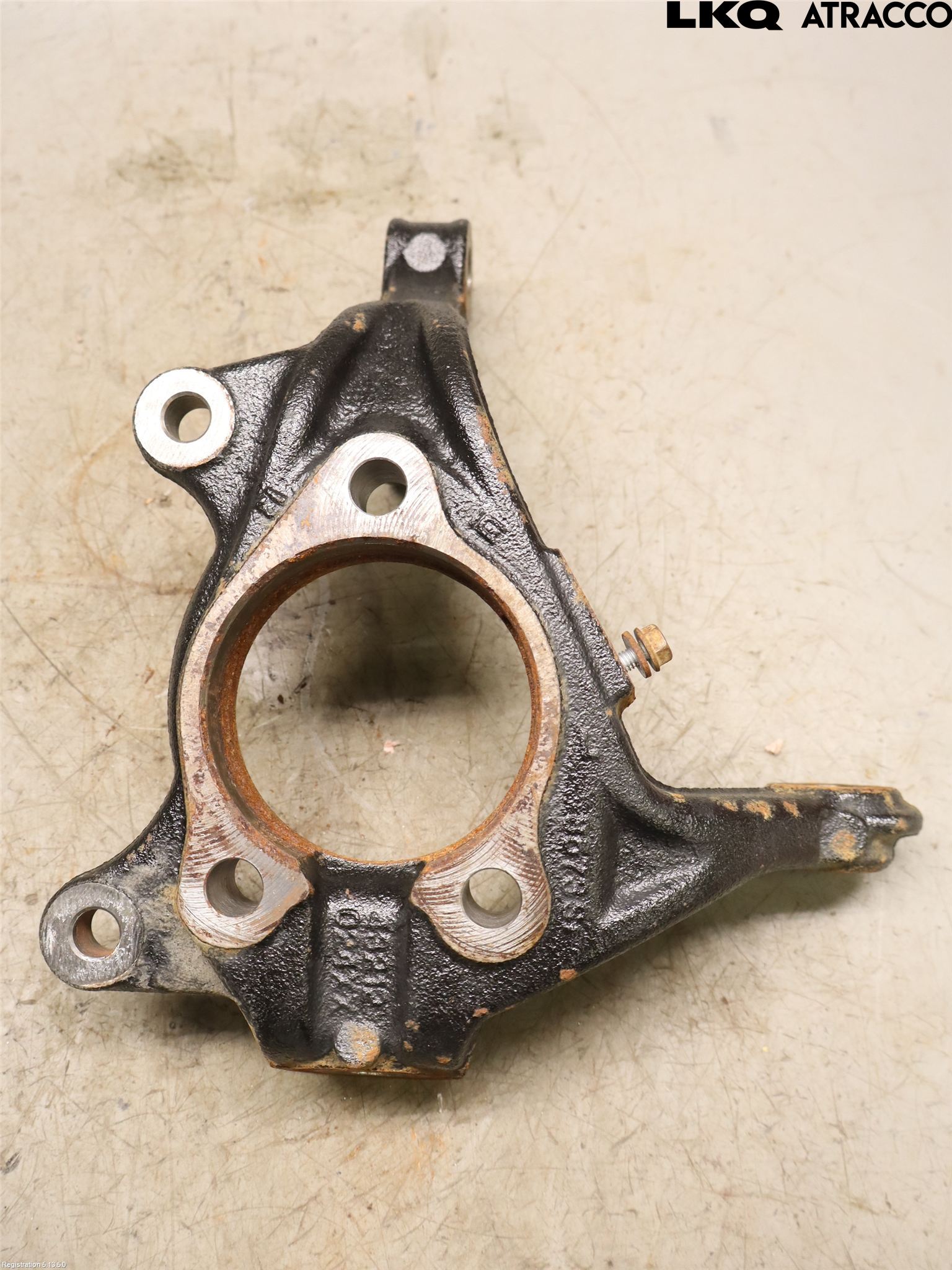 Toyota YARIS XP21 20- Spindel Vf