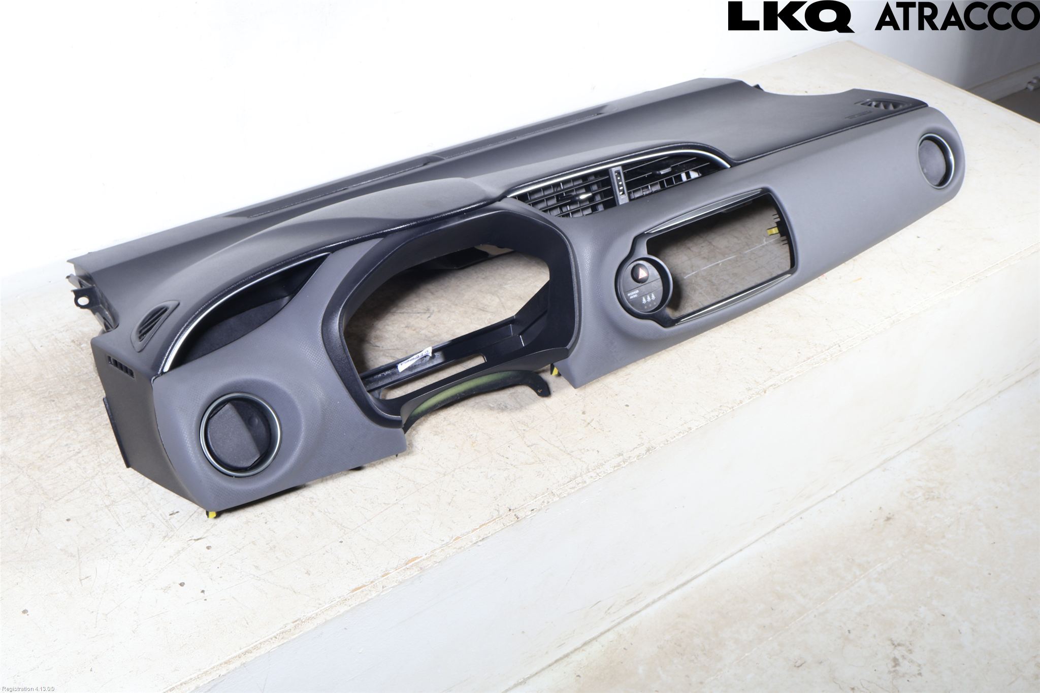 Toyota YARIS XP130 15-20 Dashbord