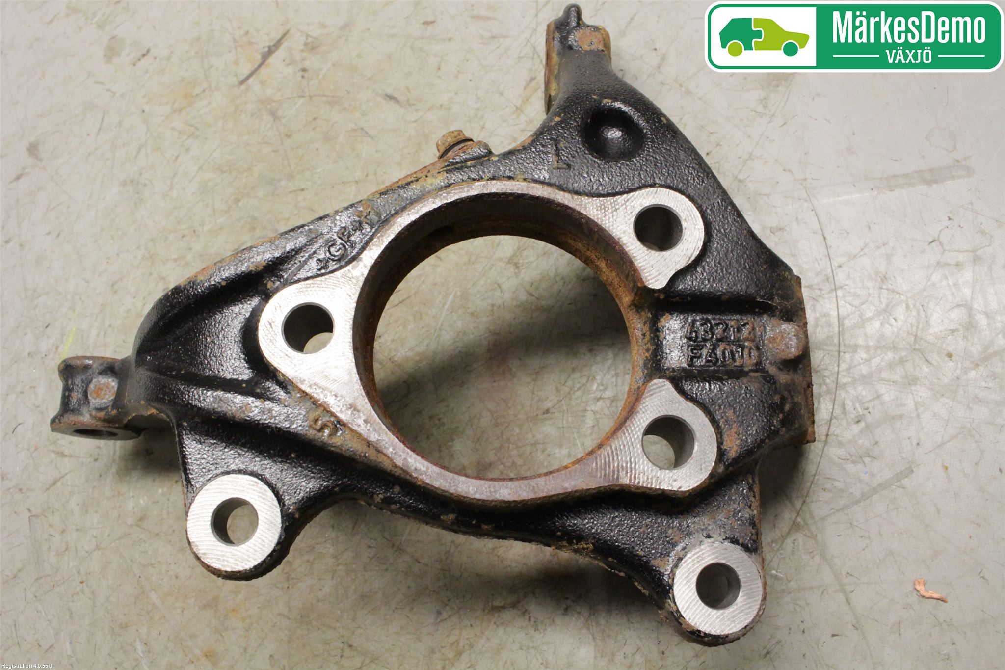 Toyota C-HR 16-23 Spindel Vf