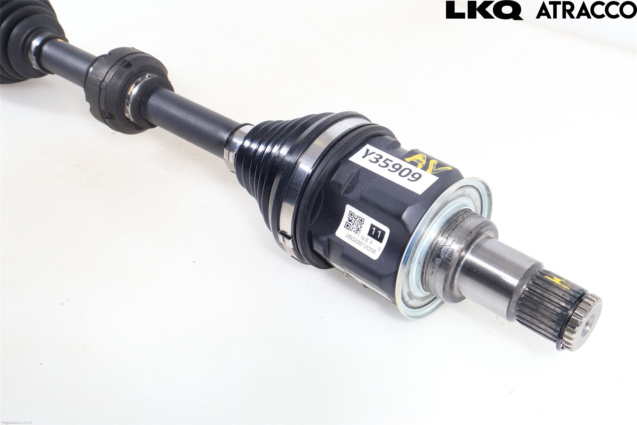 Toyota COROLLA CROSS XG10 22- Drivaksel Foran Kompl Venstre