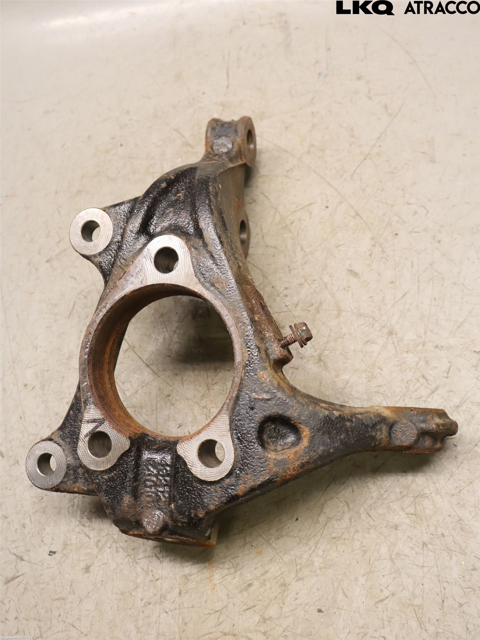 Toyota C-HR 16-23 Spindel Vf