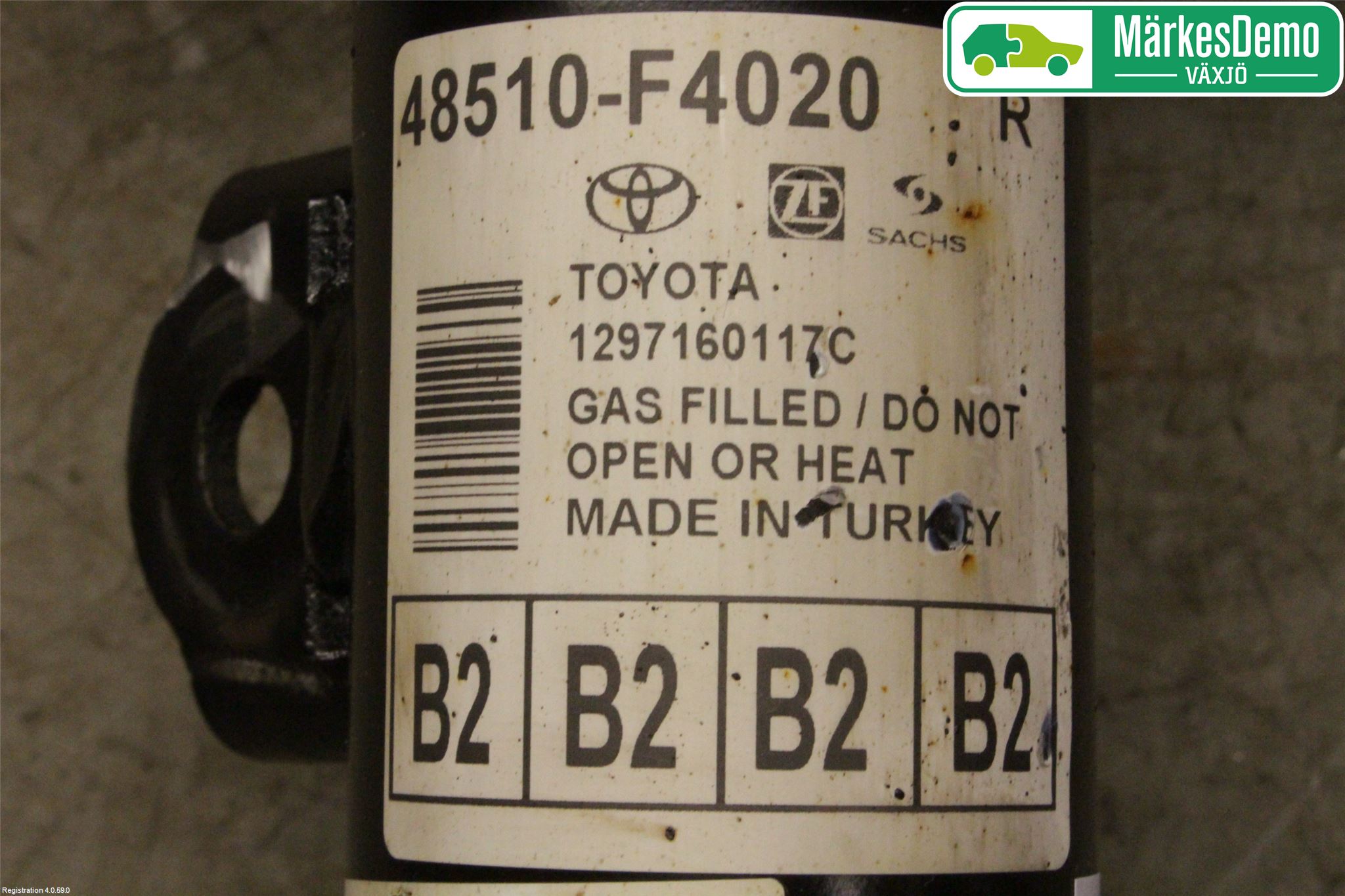 Toyota C-HR 16-23 Fjærbein Foran Høyre