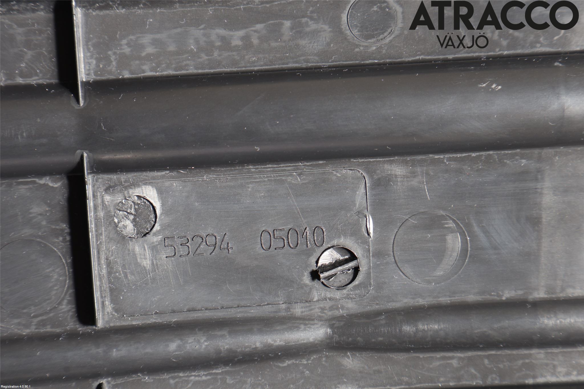 Toyota AVENSIS 03-06 Luftstyring Front