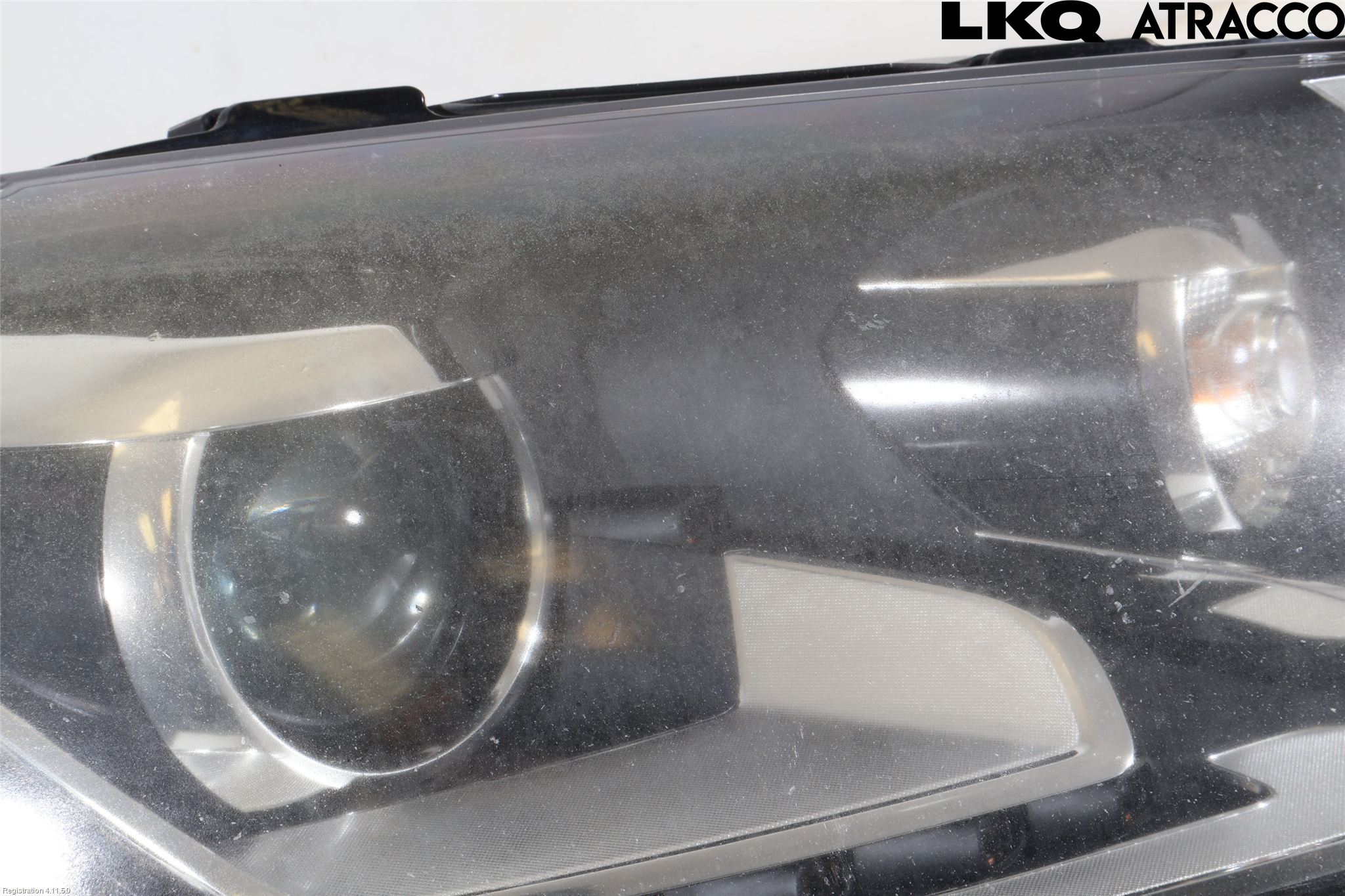 Volkswagen VW PASSAT 11-14 Frontlykt Høyre
