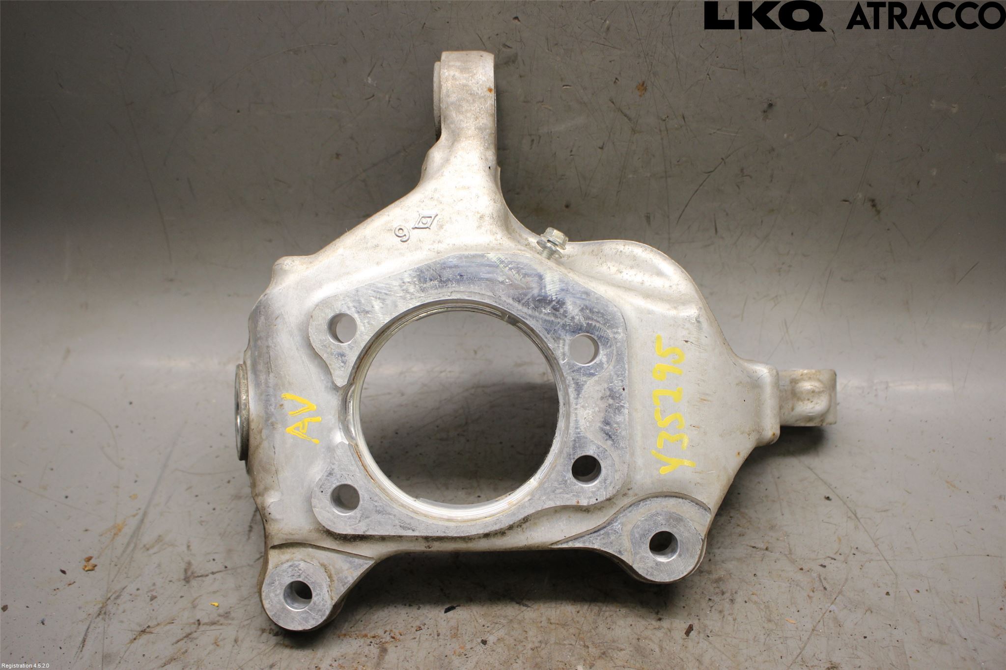 Toyota bZ4X EA10 22- Spindel Hf