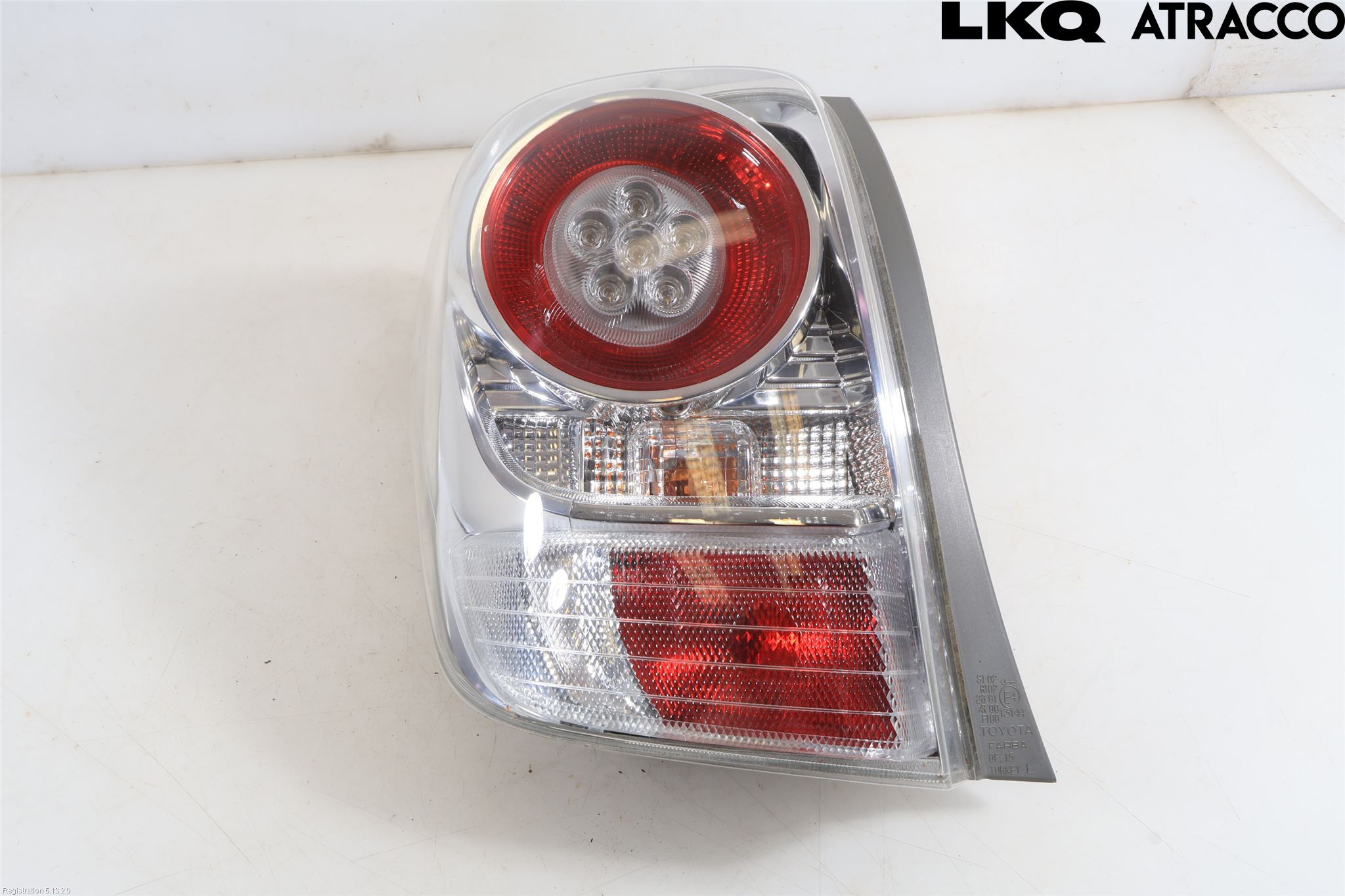 Toyota VERSO 09-18 Baklykt Venstre