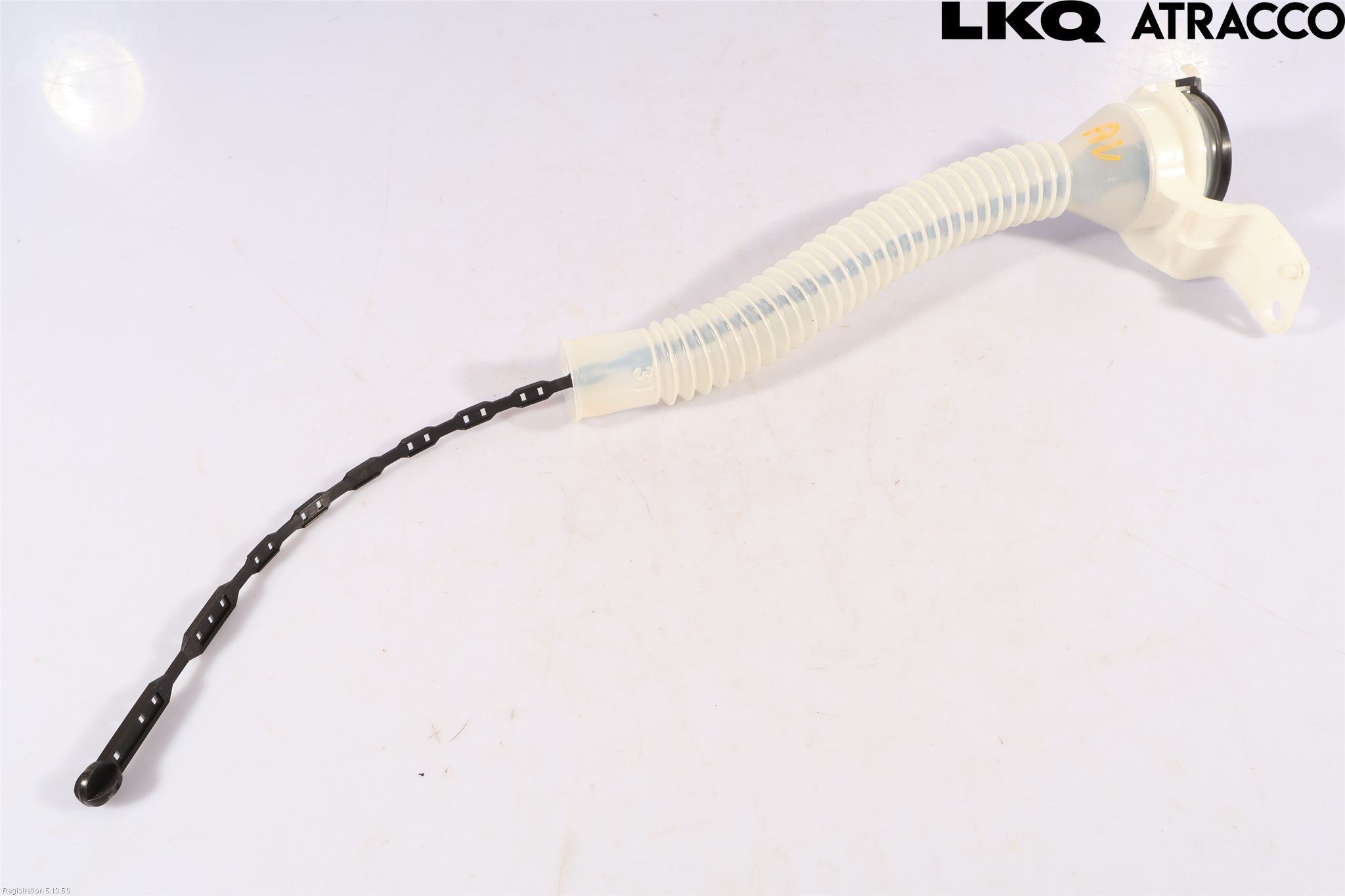 Toyota RAV4 13-18 Påfyllingsrør For Vasketank