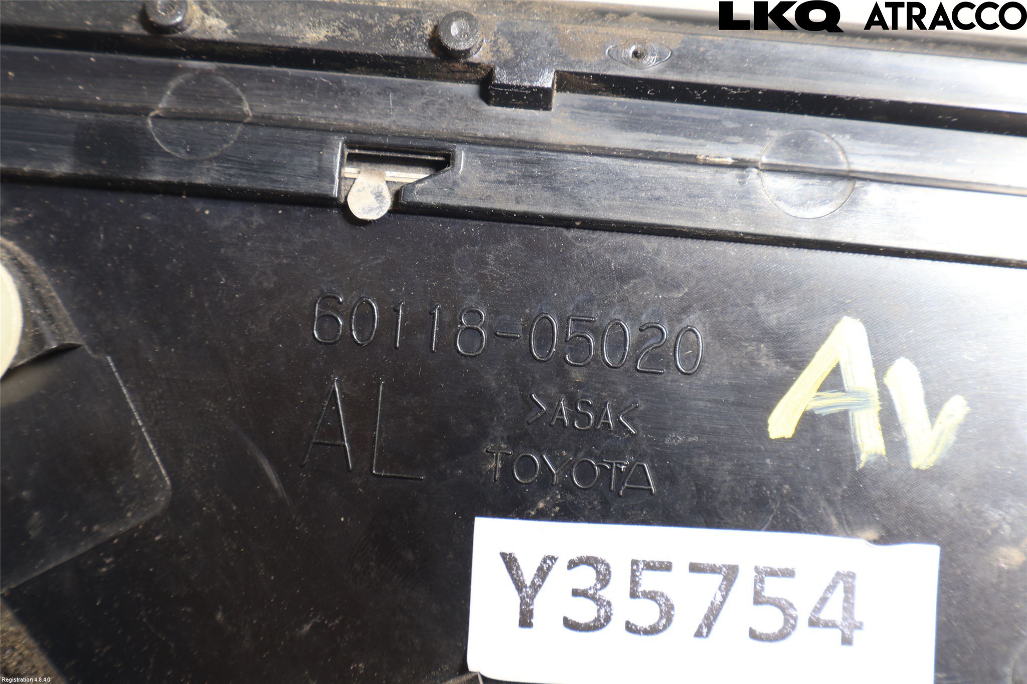 Toyota AVENSIS 09-15 List Framskjerm Vs