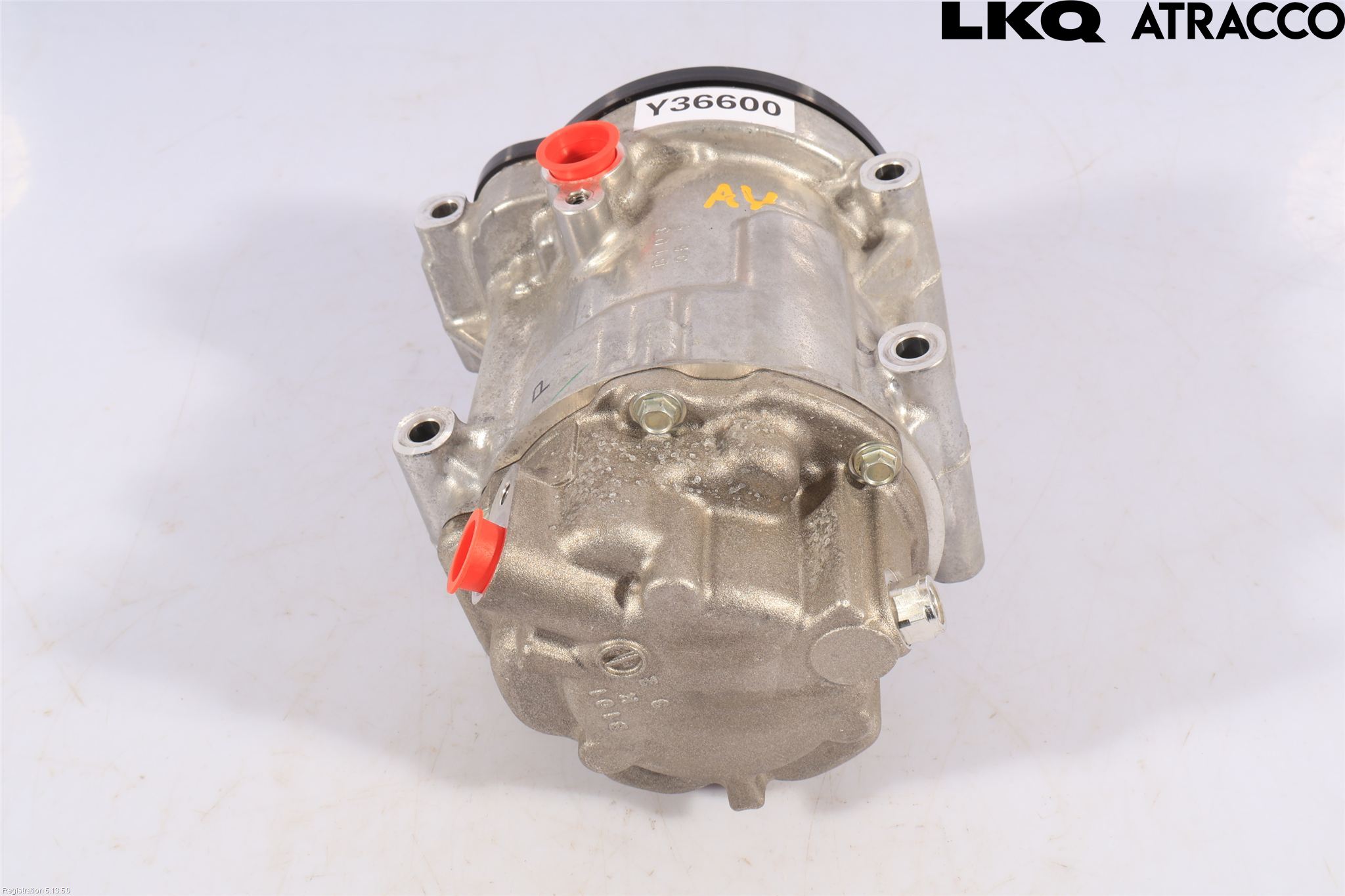 Toyota COROLLA CROSS XG10 22- Varme Ac Kompressor
