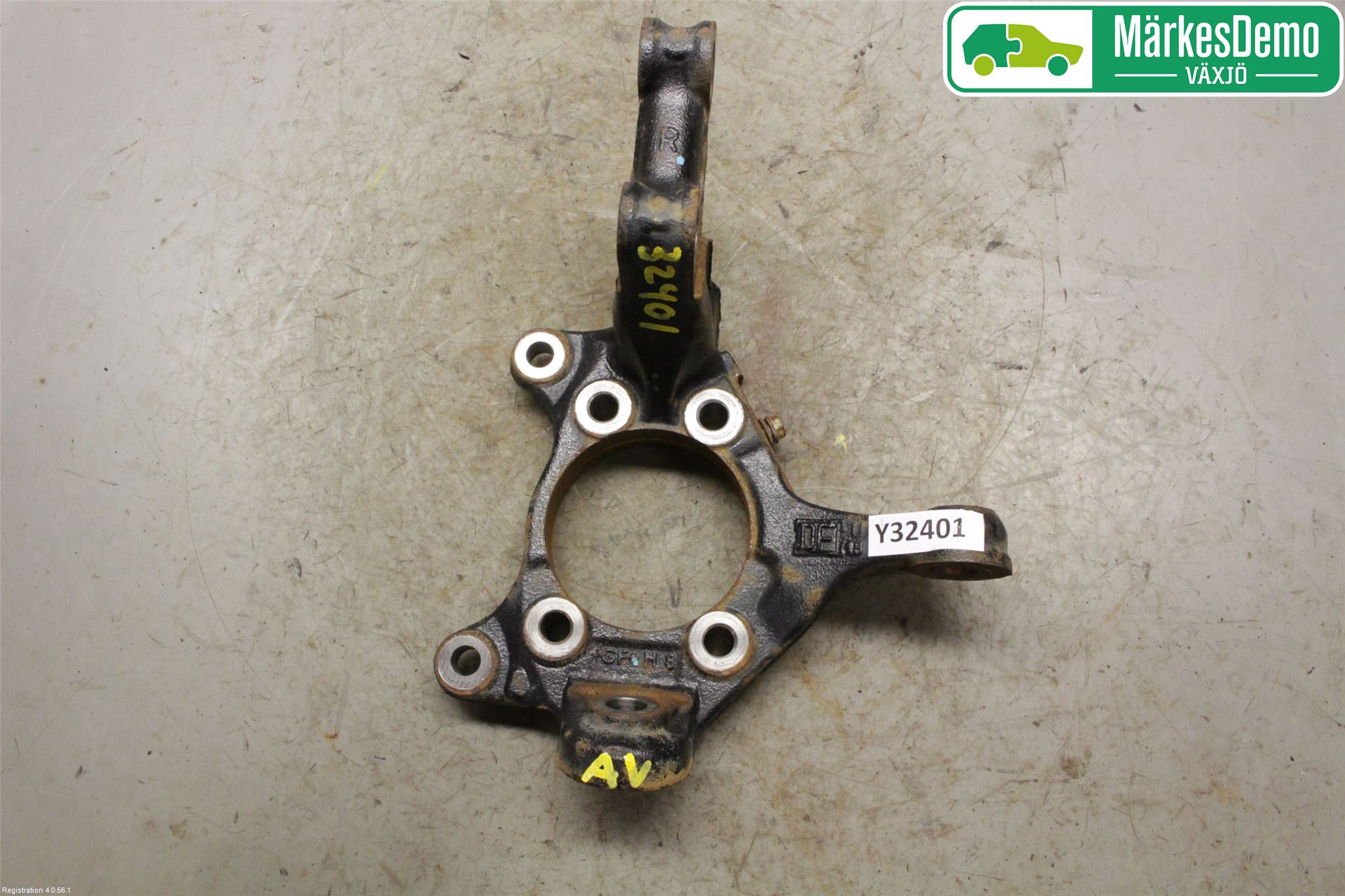 Toyota AURIS 13-19 Spindel Hf