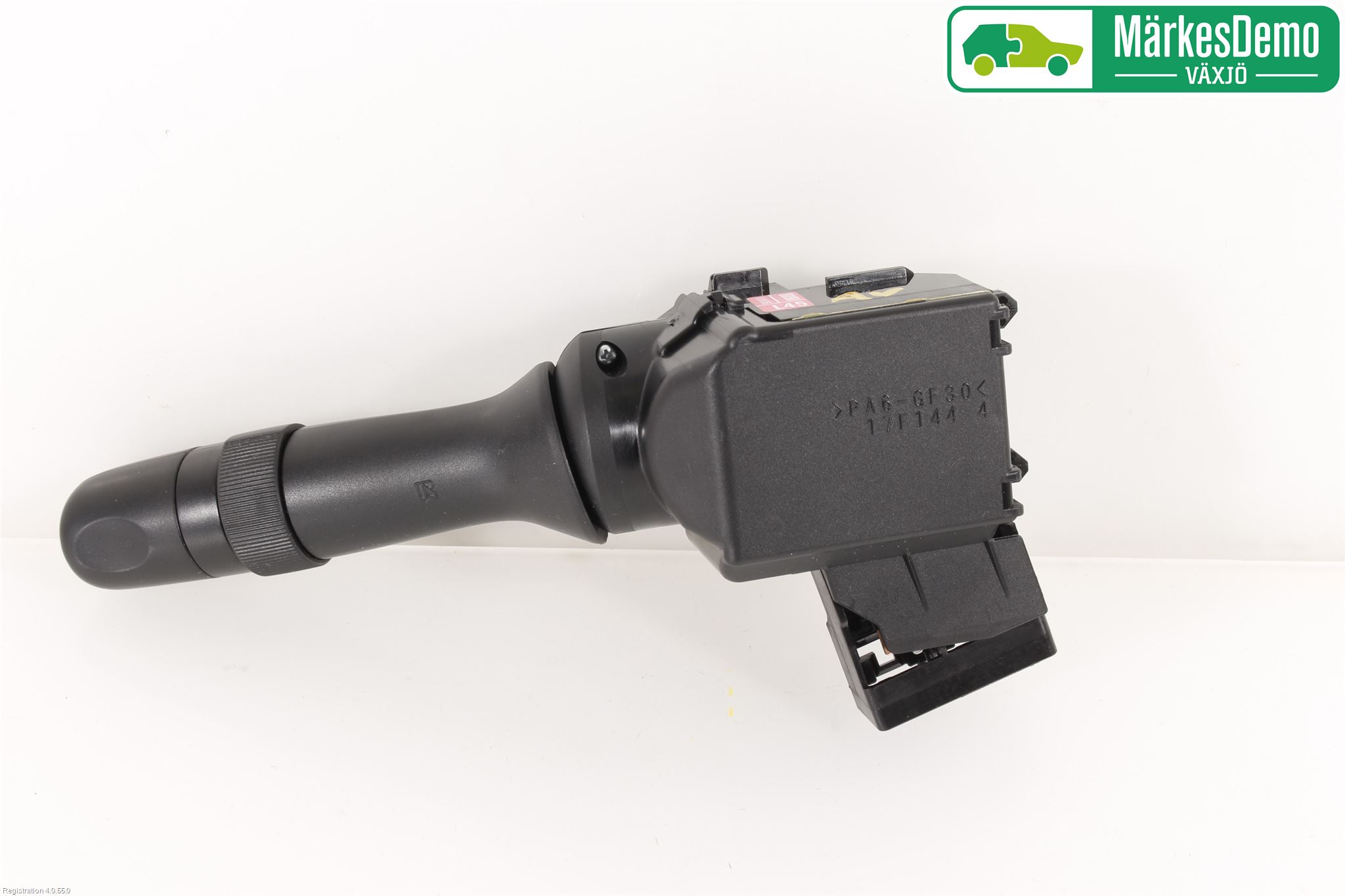 Toyota YARIS XP130 15-20 Bryter Ratt Visker - Spyler