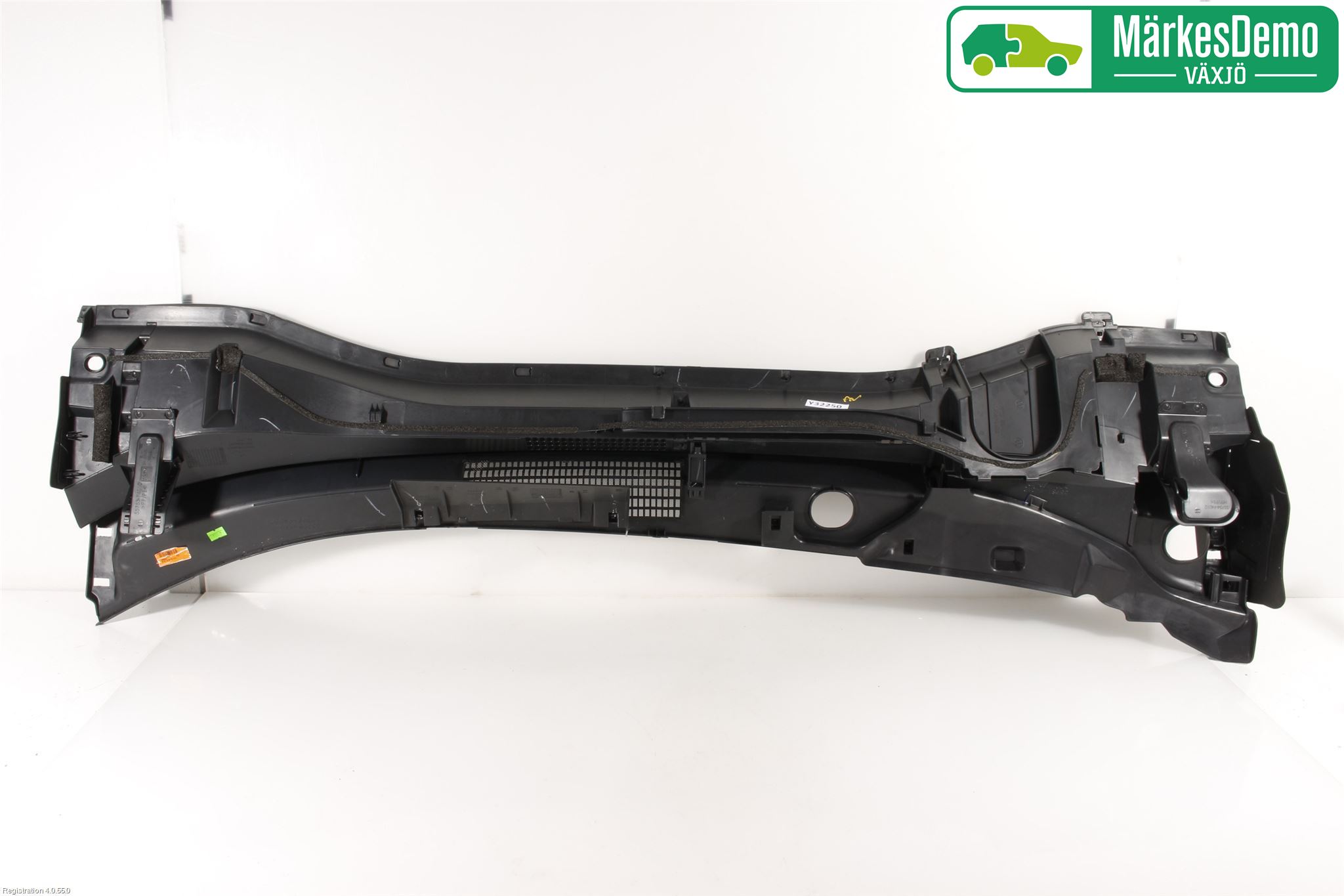 Toyota C-HR 16-23 Visker Deksel-Grill-Under Frr