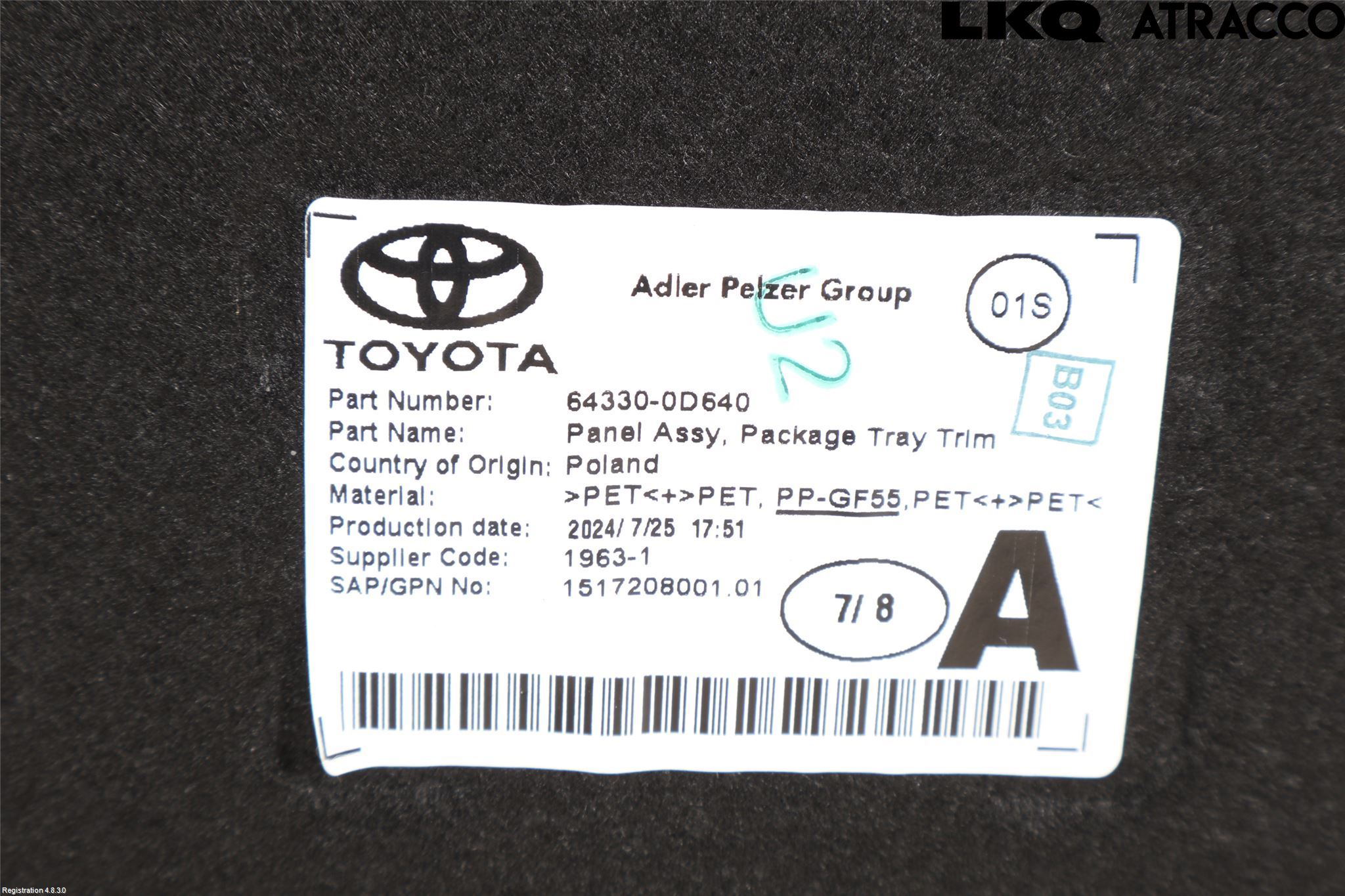Toyota YARIS XP21 20- Innr Hattehylle