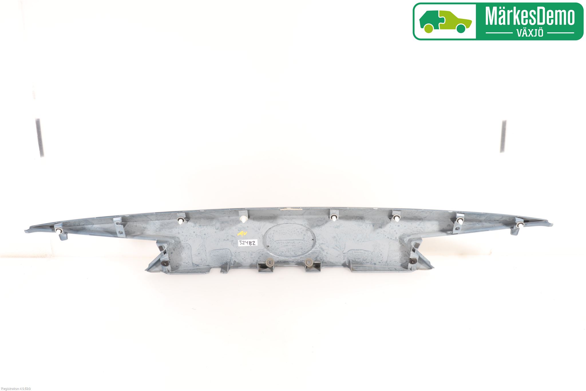 Toyota AURIS 13-19 Refleksplate - Skiltplate