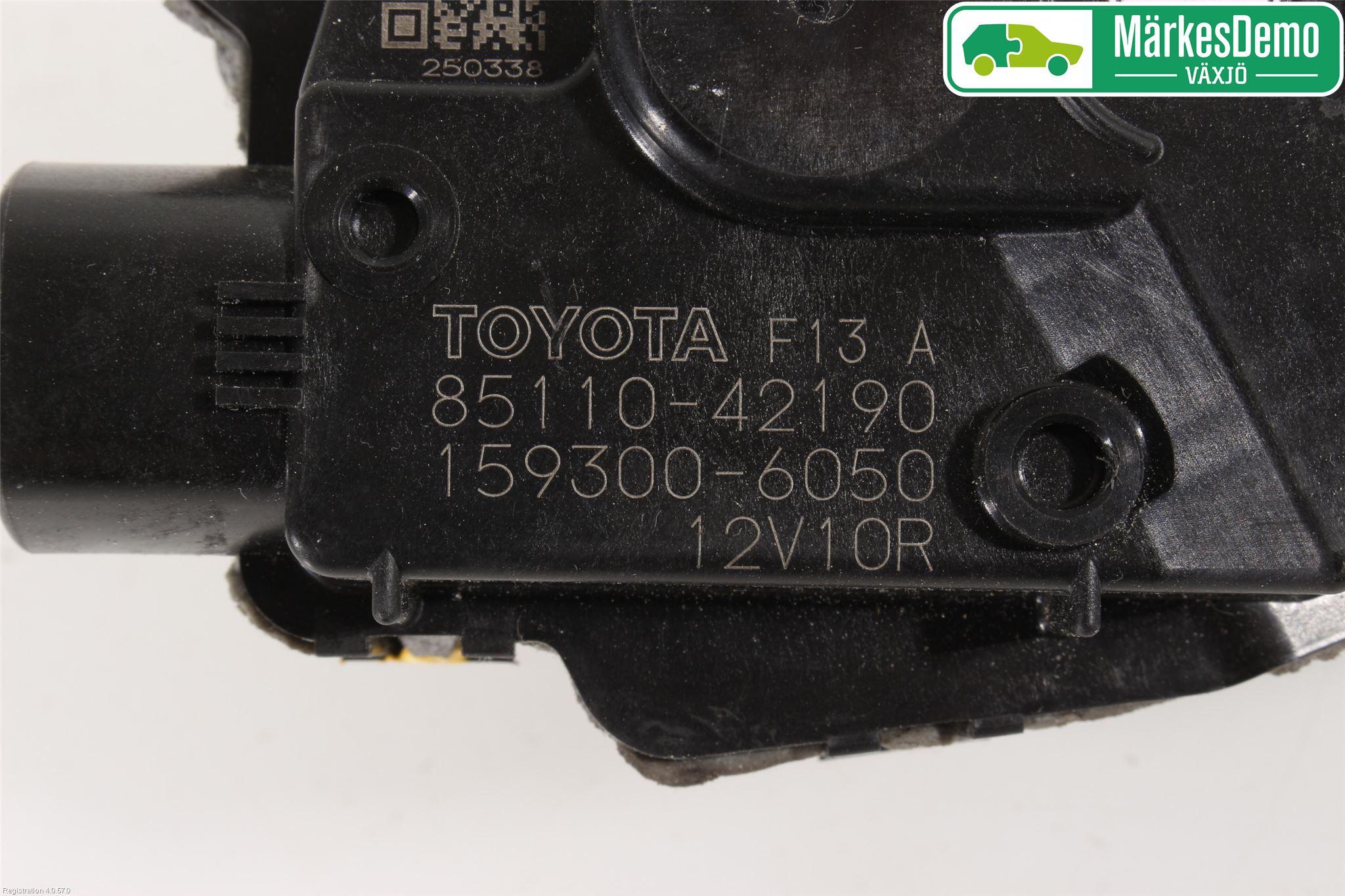 Toyota RAV4 13-18 Viskermotor Frontrute