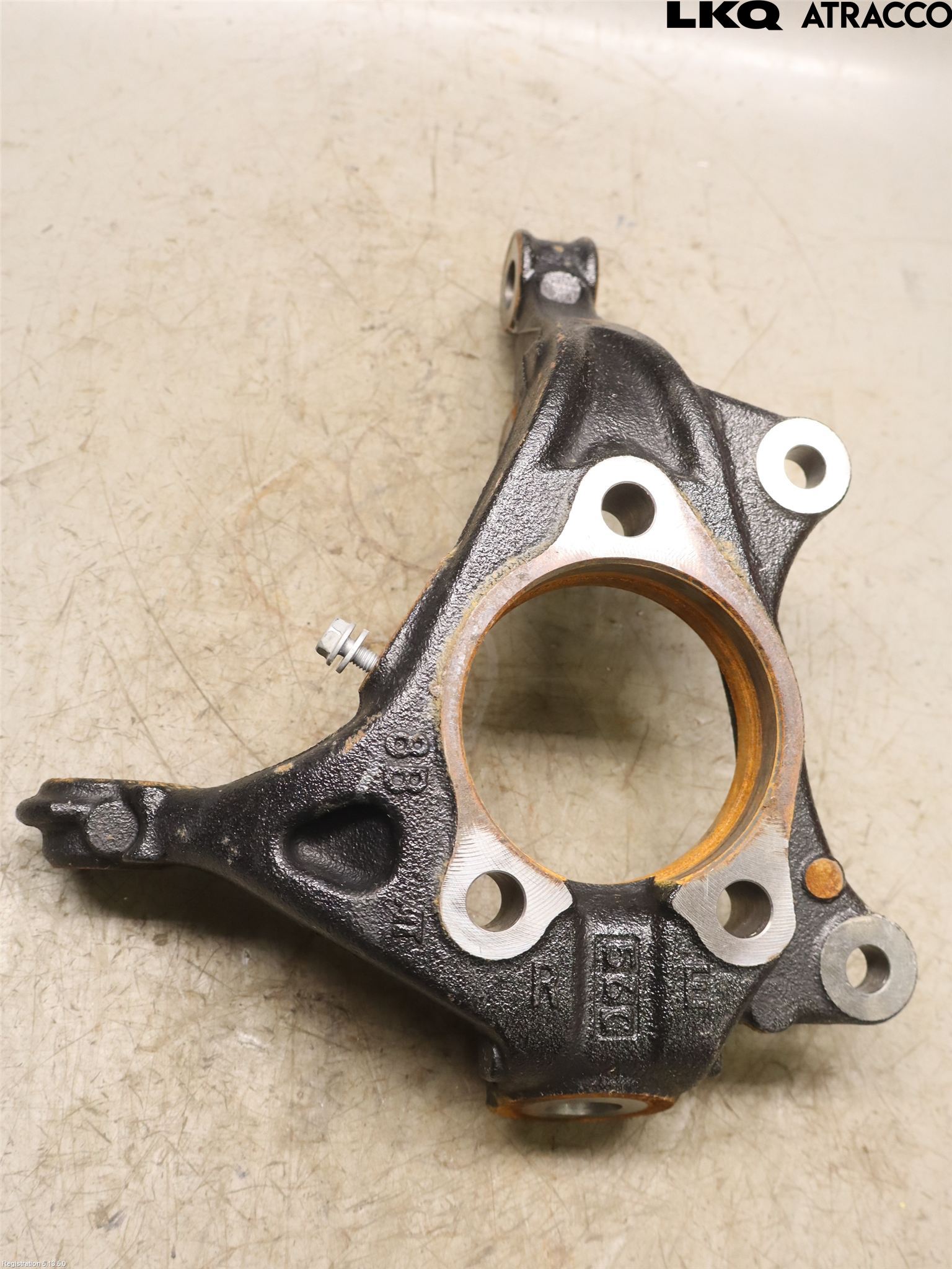 Toyota COROLLA CROSS XG10 22- Spindel Hf