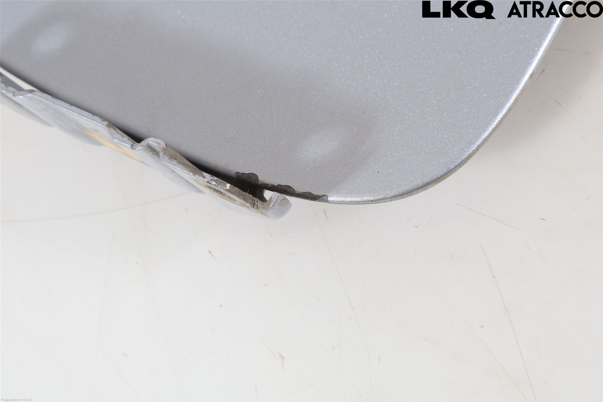 Volkswagen VW CADDY      04-10 Drivstoff Tankluke