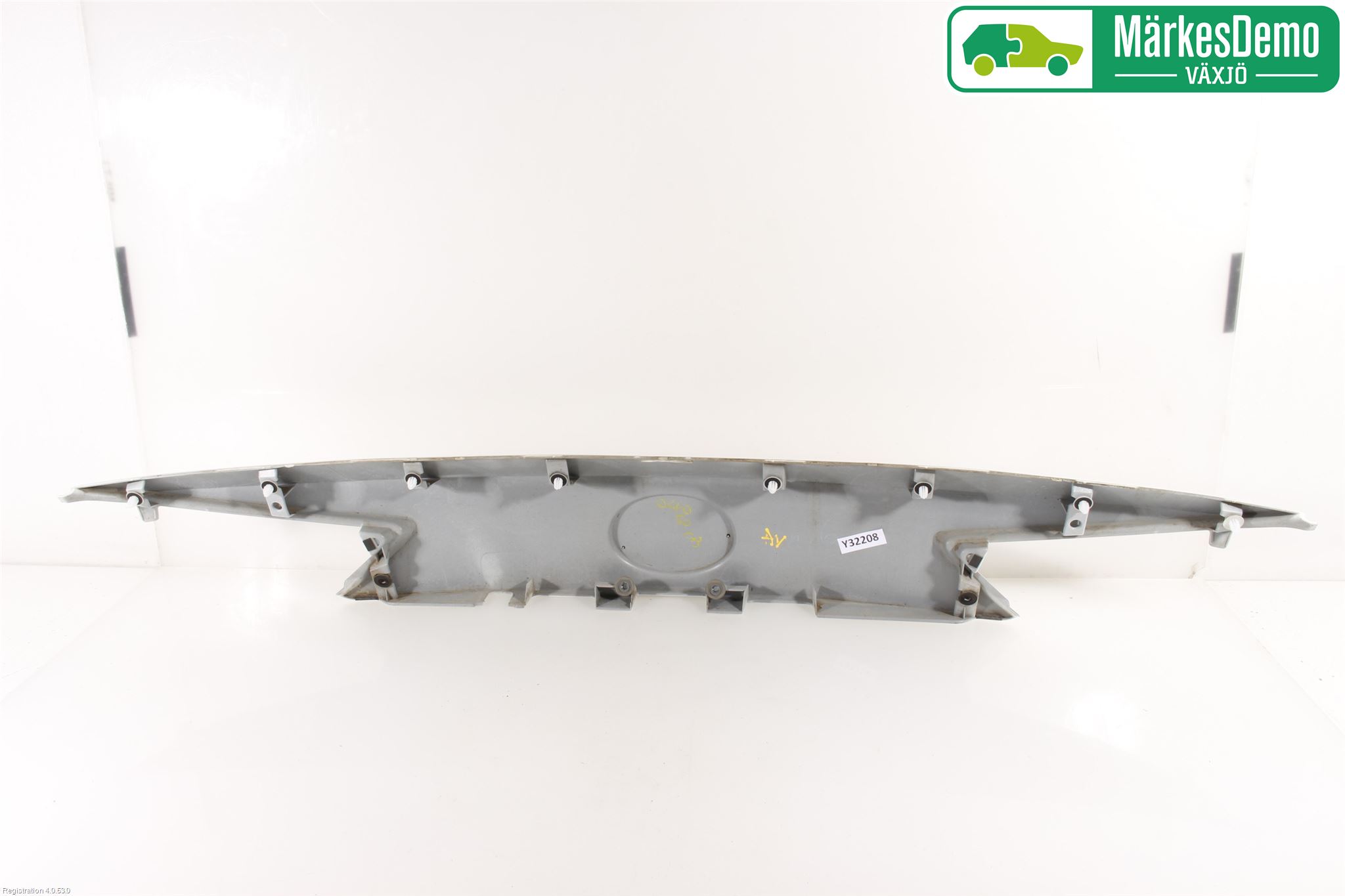 Toyota AURIS 13-19 Refleksplate - Skiltplate