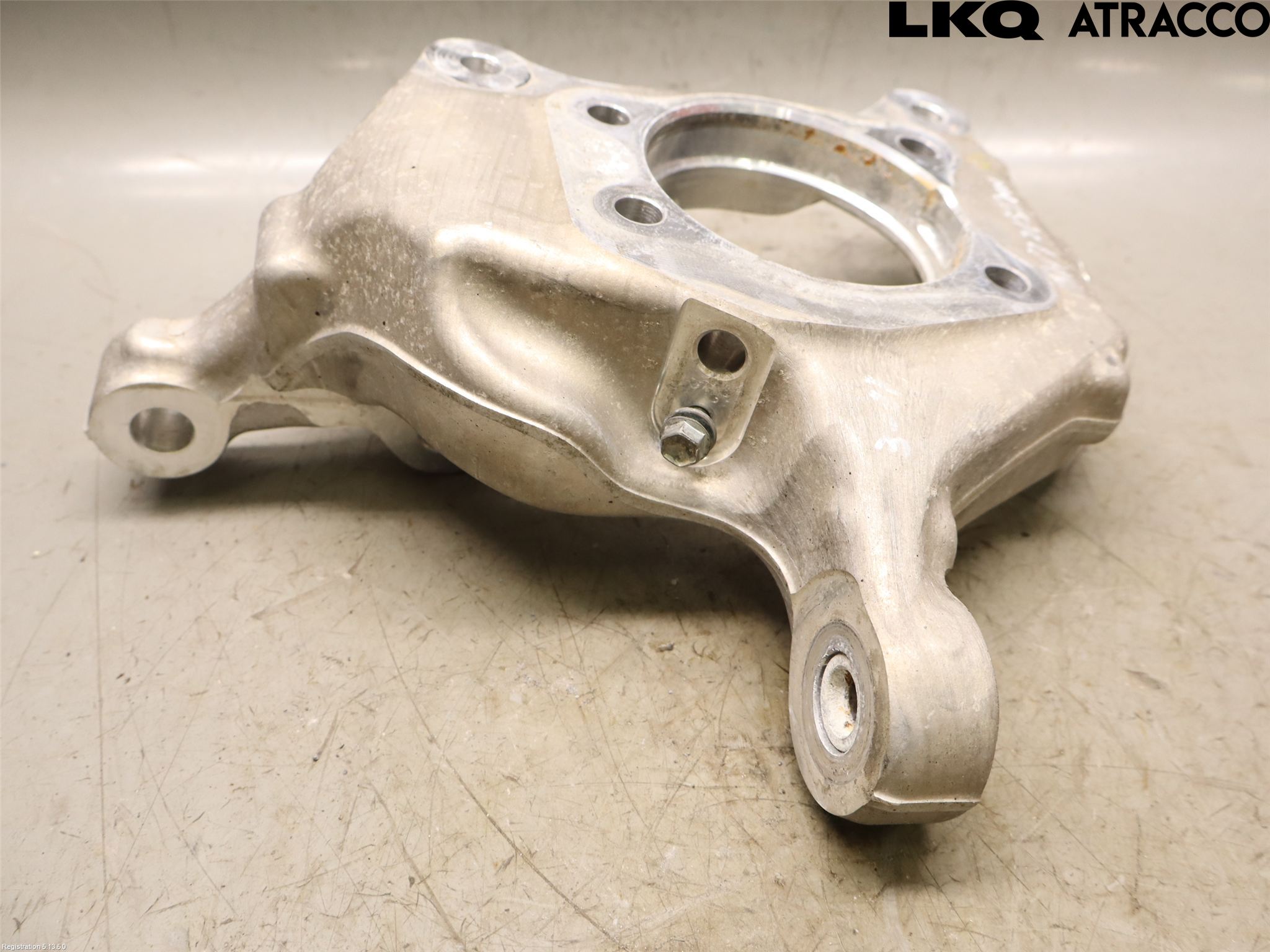 Lexus RZ 23- Spindel Hf