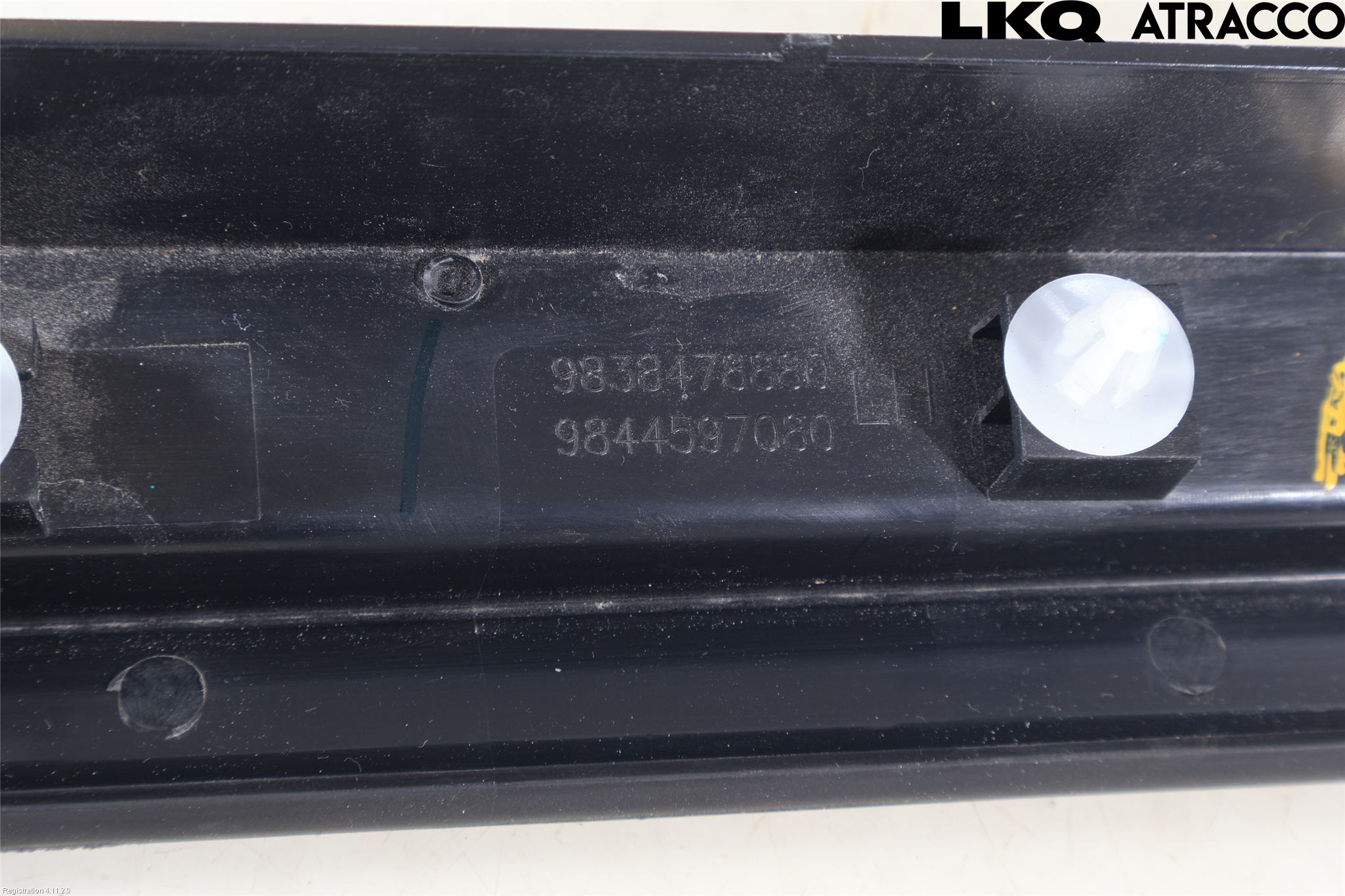 Peugeot 408 22- Baklukeåpner Automatisk