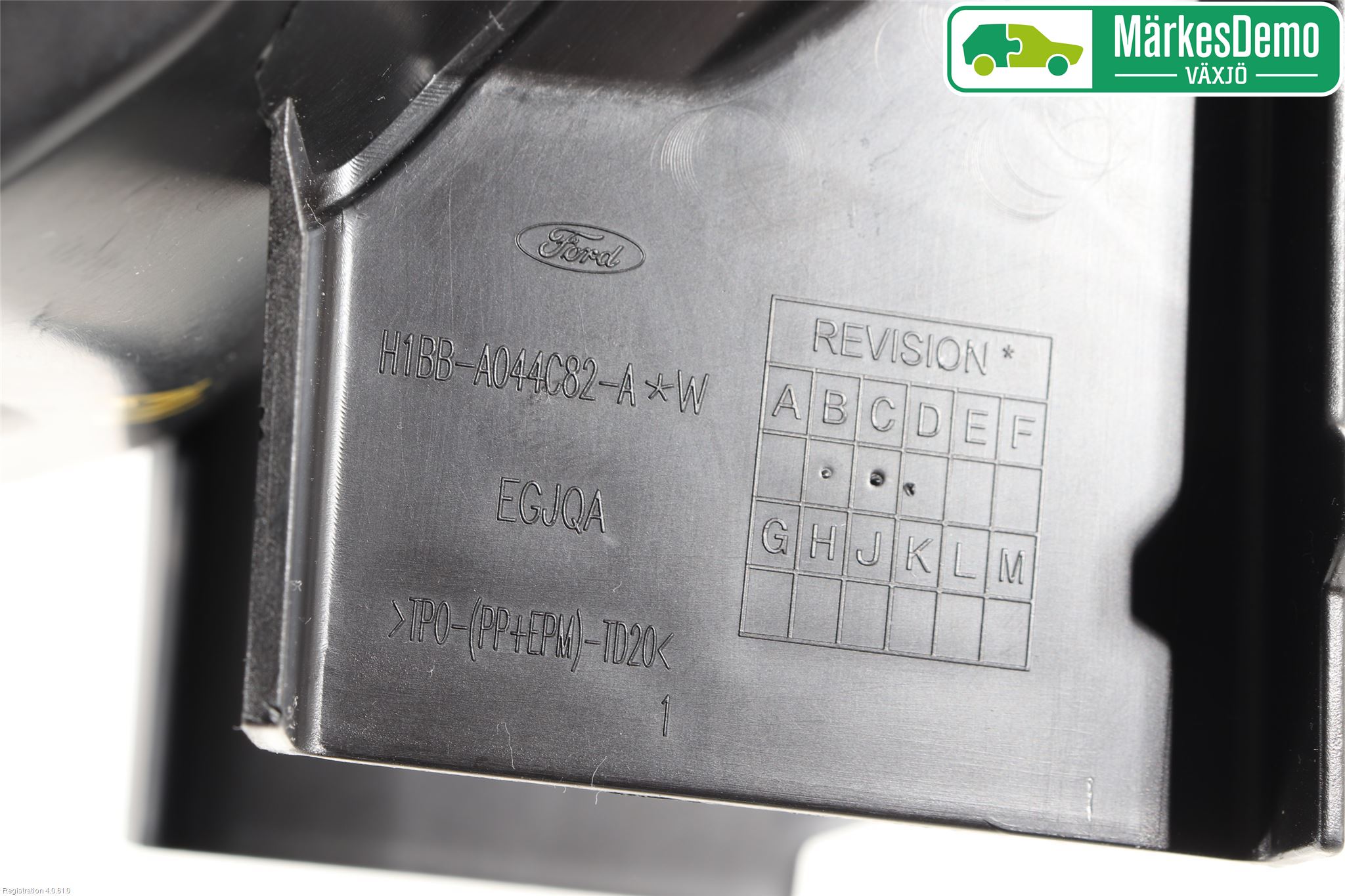 Ford FIESTA (VII) 18-23 Instrumentkonsoll Gulv
